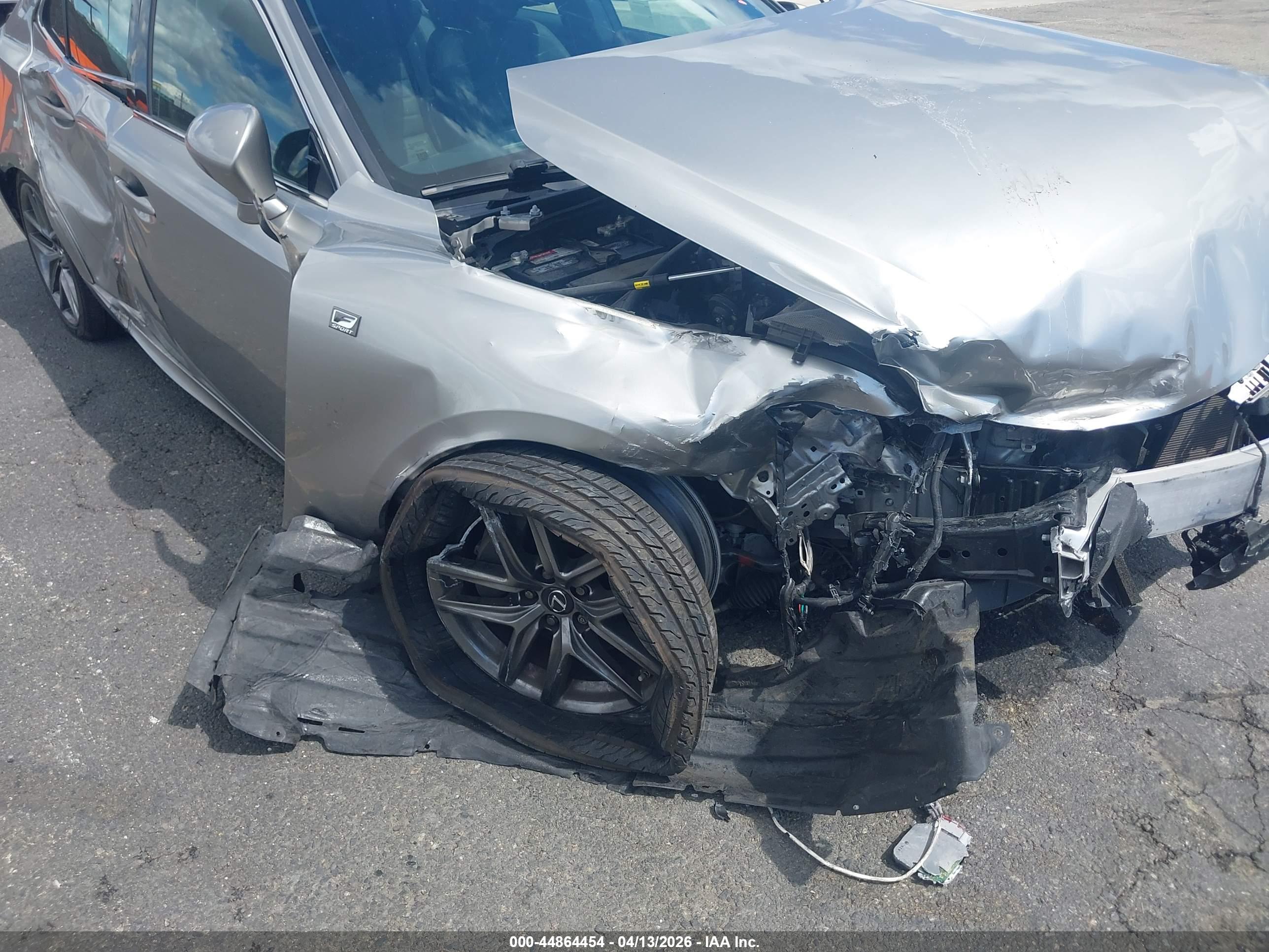 LEXUS IS image 6
