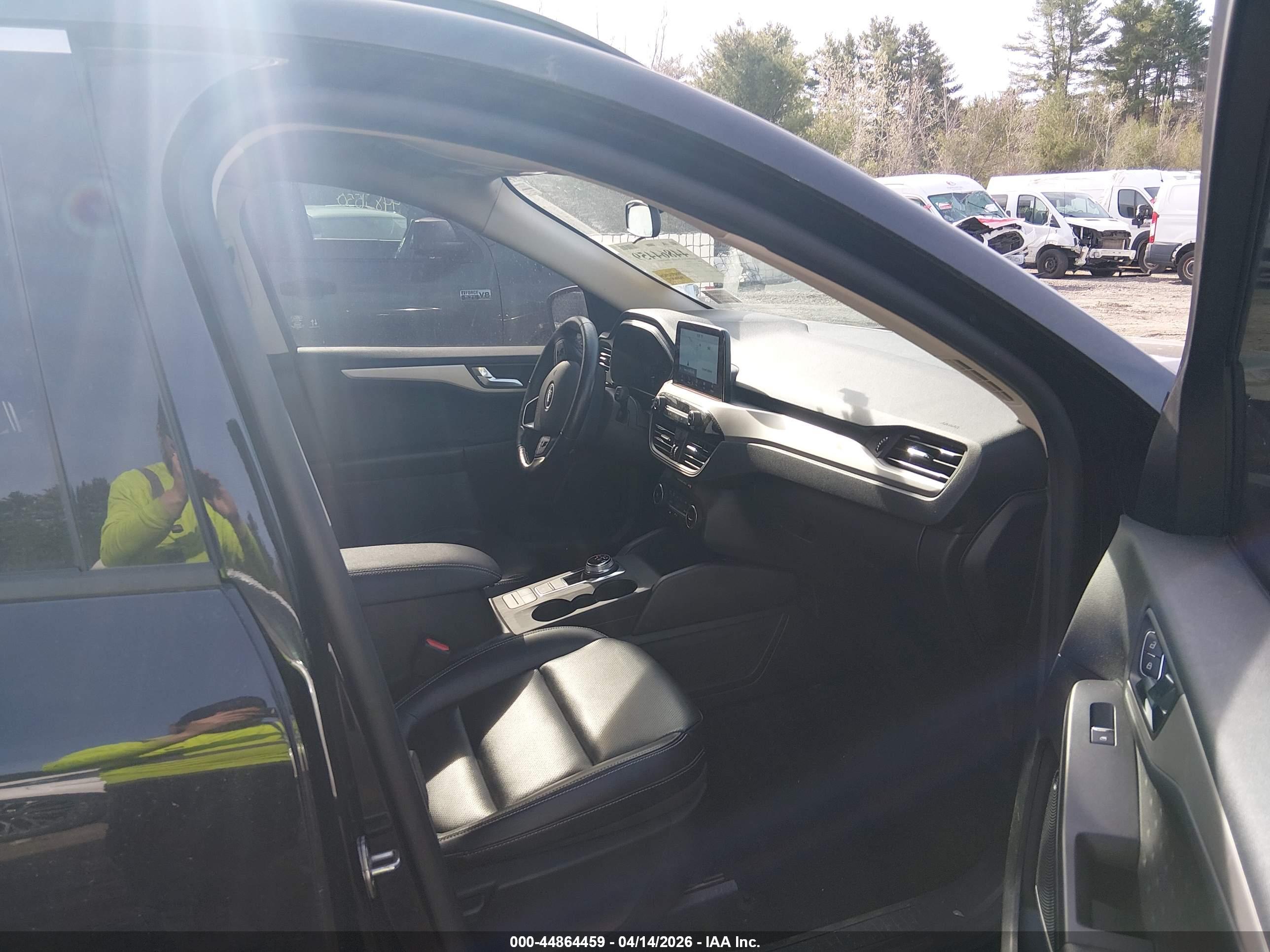 FORD ESCAPE image 5