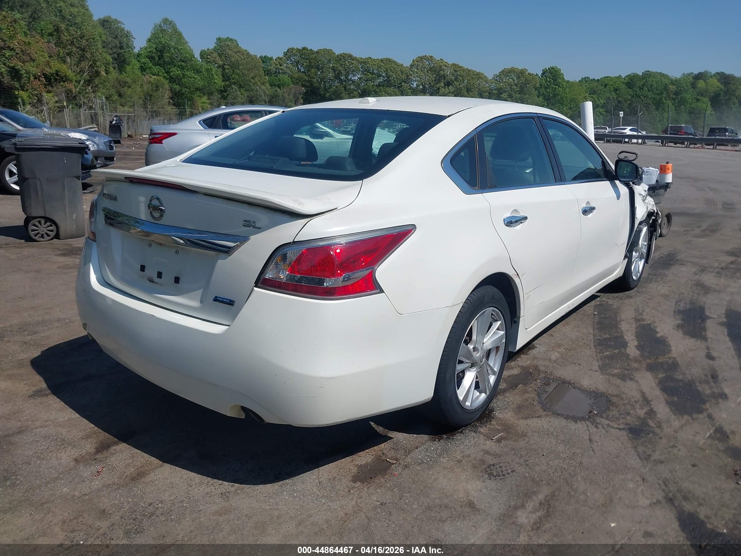 NISSAN ALTIMA image 4