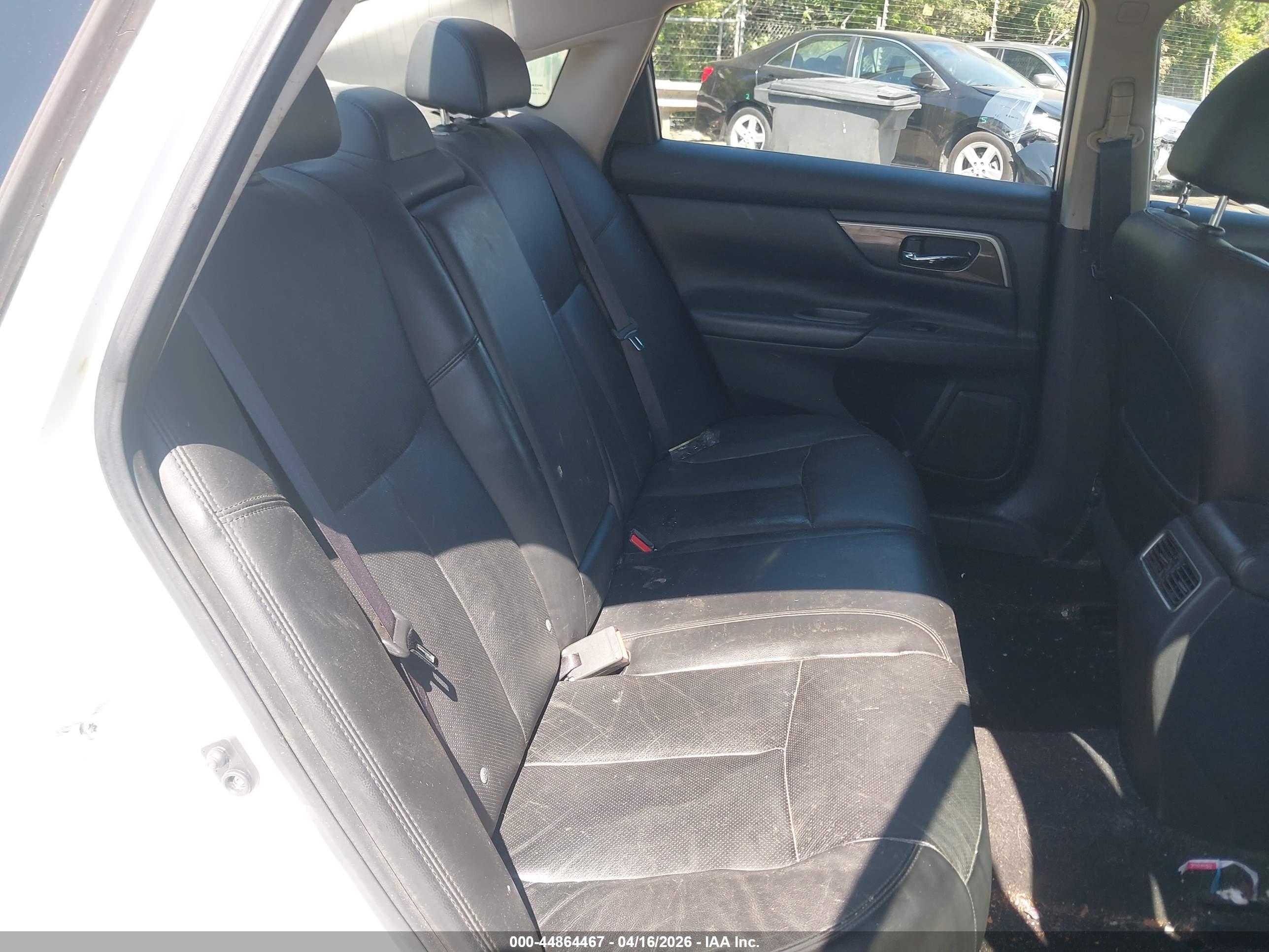 NISSAN ALTIMA image 8
