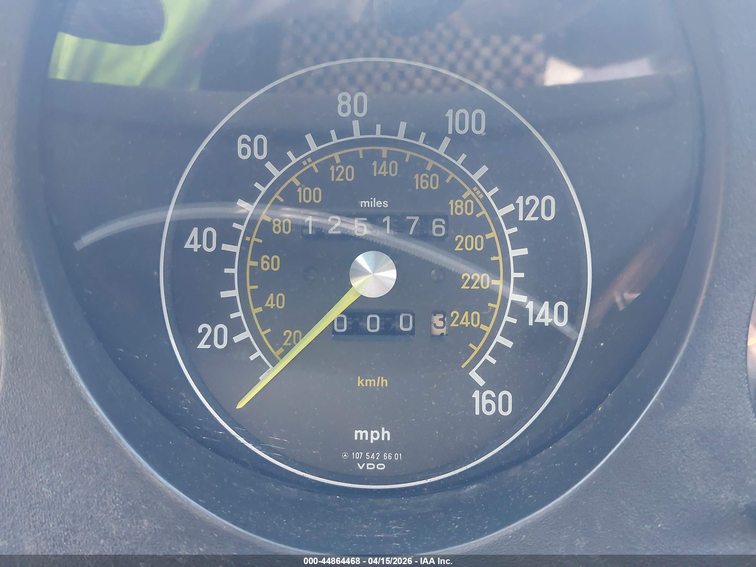 MERCEDES-BENZ 380 image 7