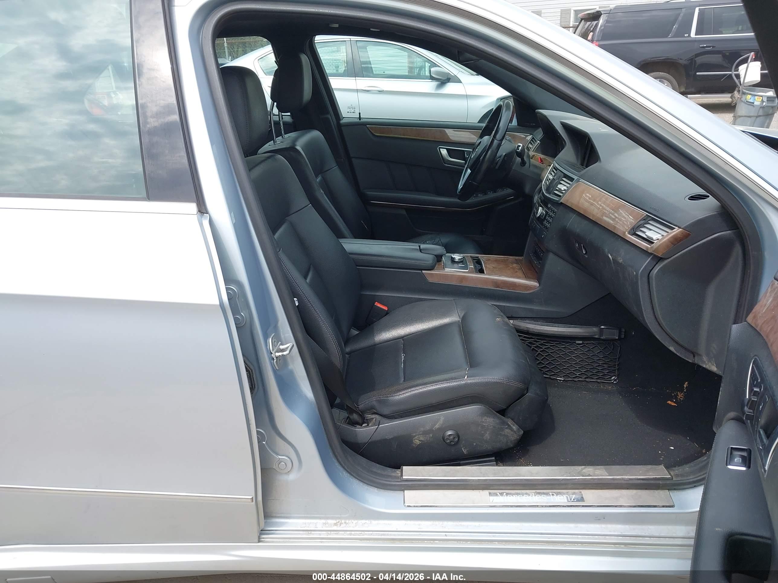 MERCEDES-BENZ E image 5