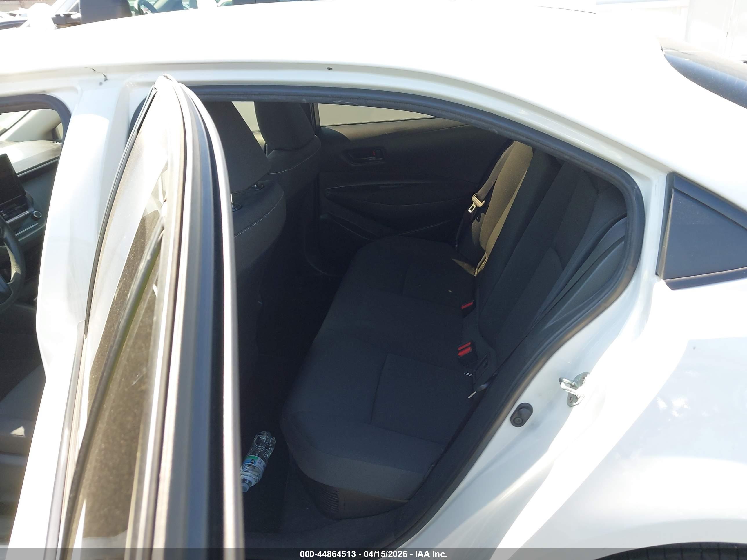 TOYOTA COROLLA image 8