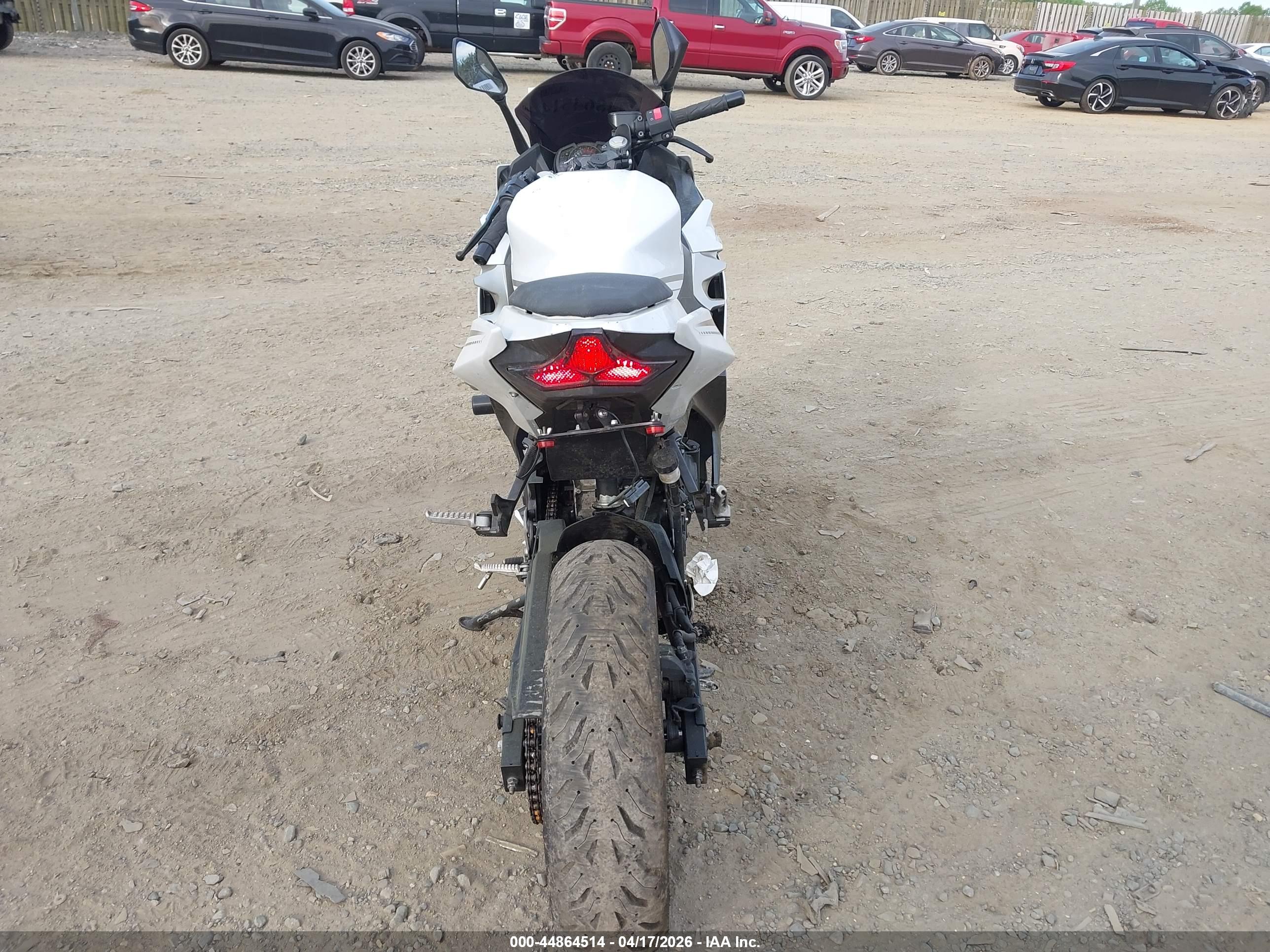 KAWASAKI EX400 image 6