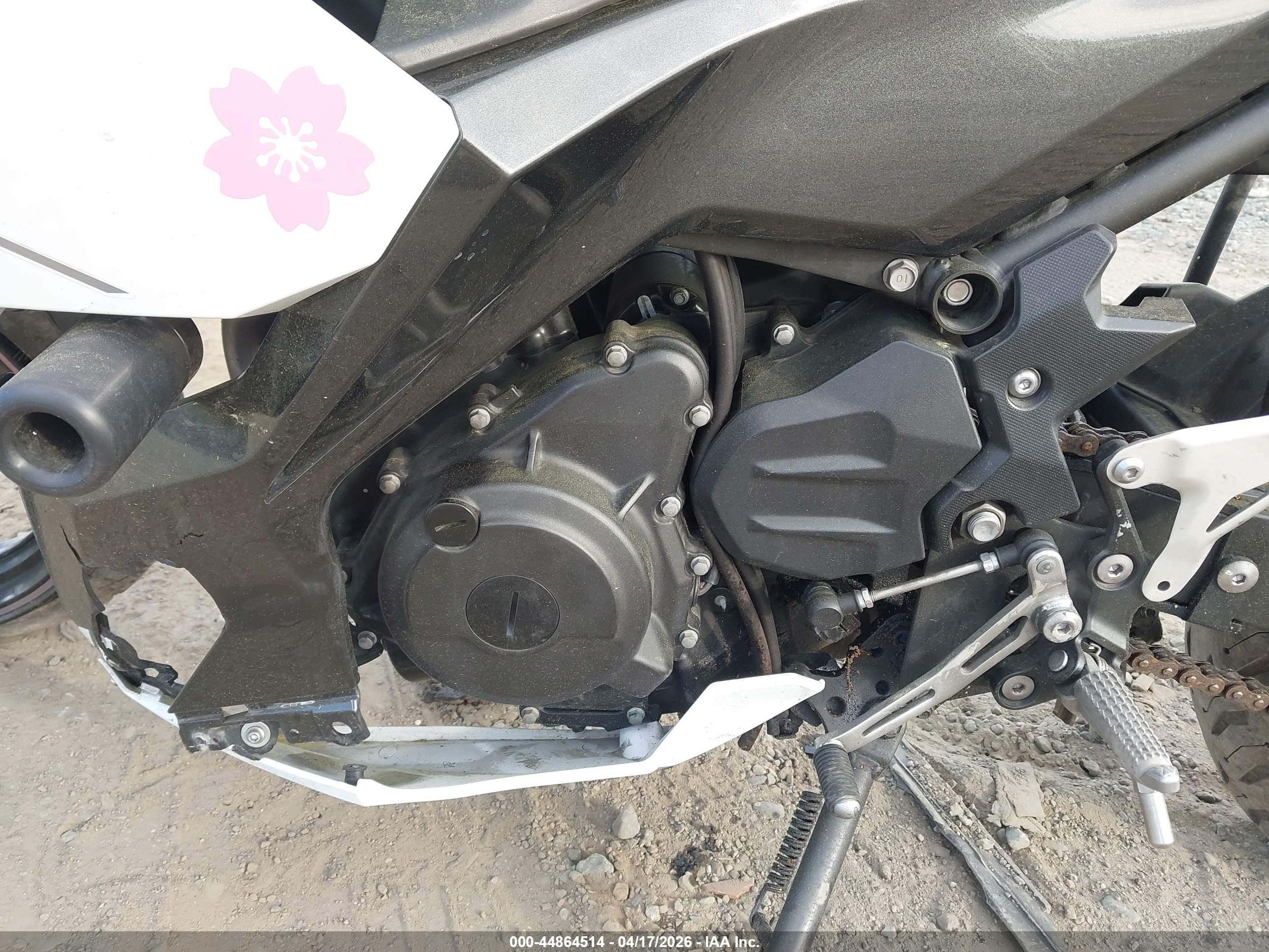 KAWASAKI EX400 image 9