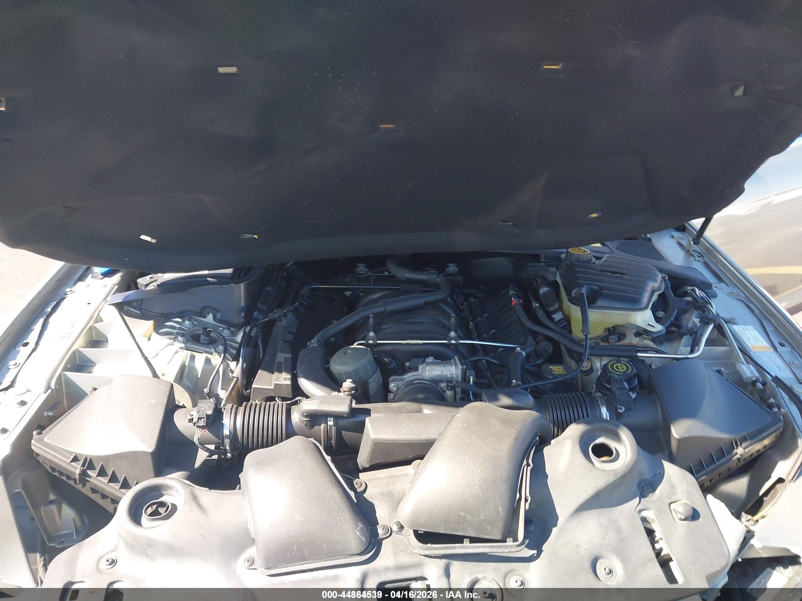 JAGUAR XJ image 10