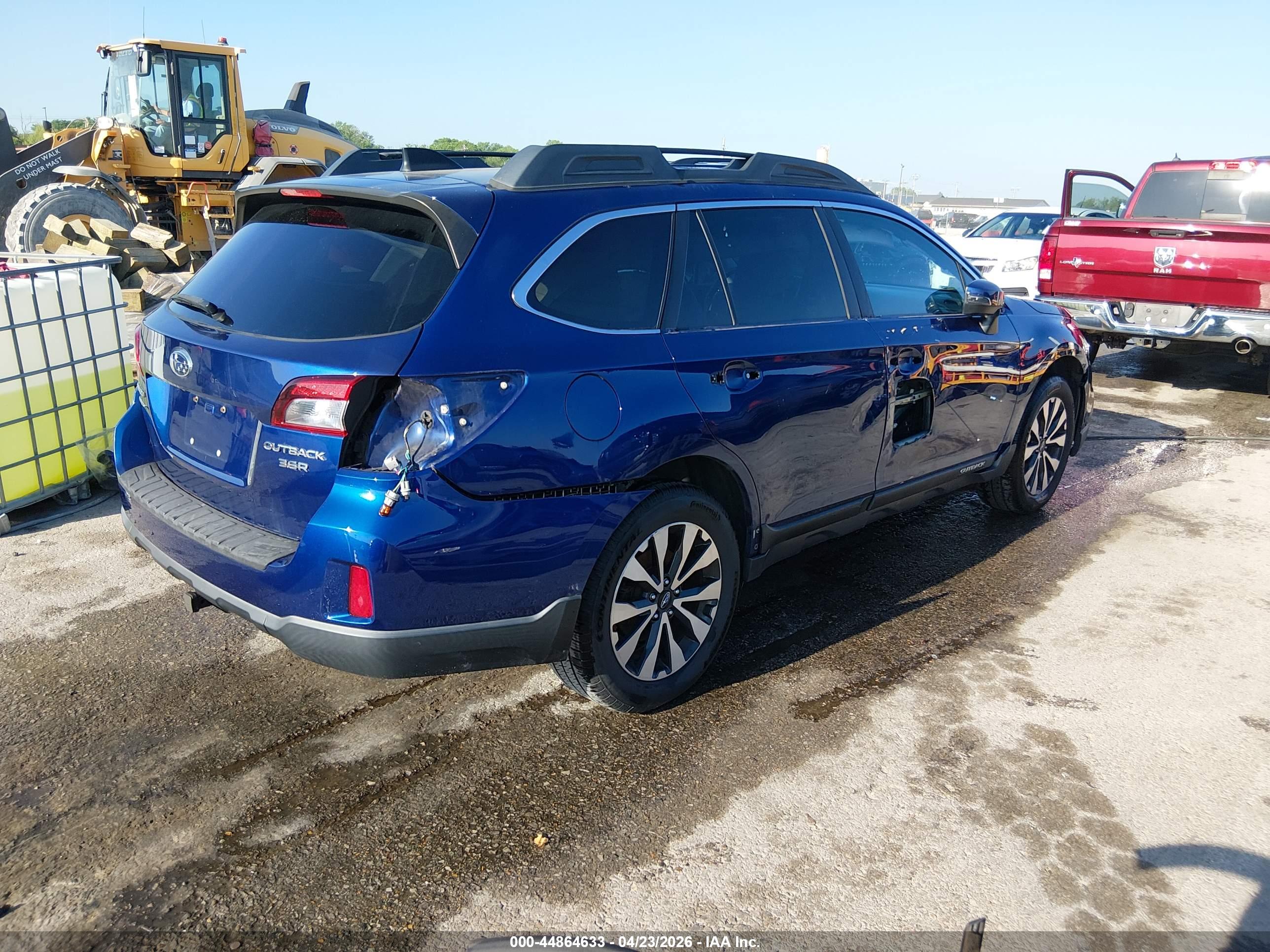 SUBARU OUTBACK image 4