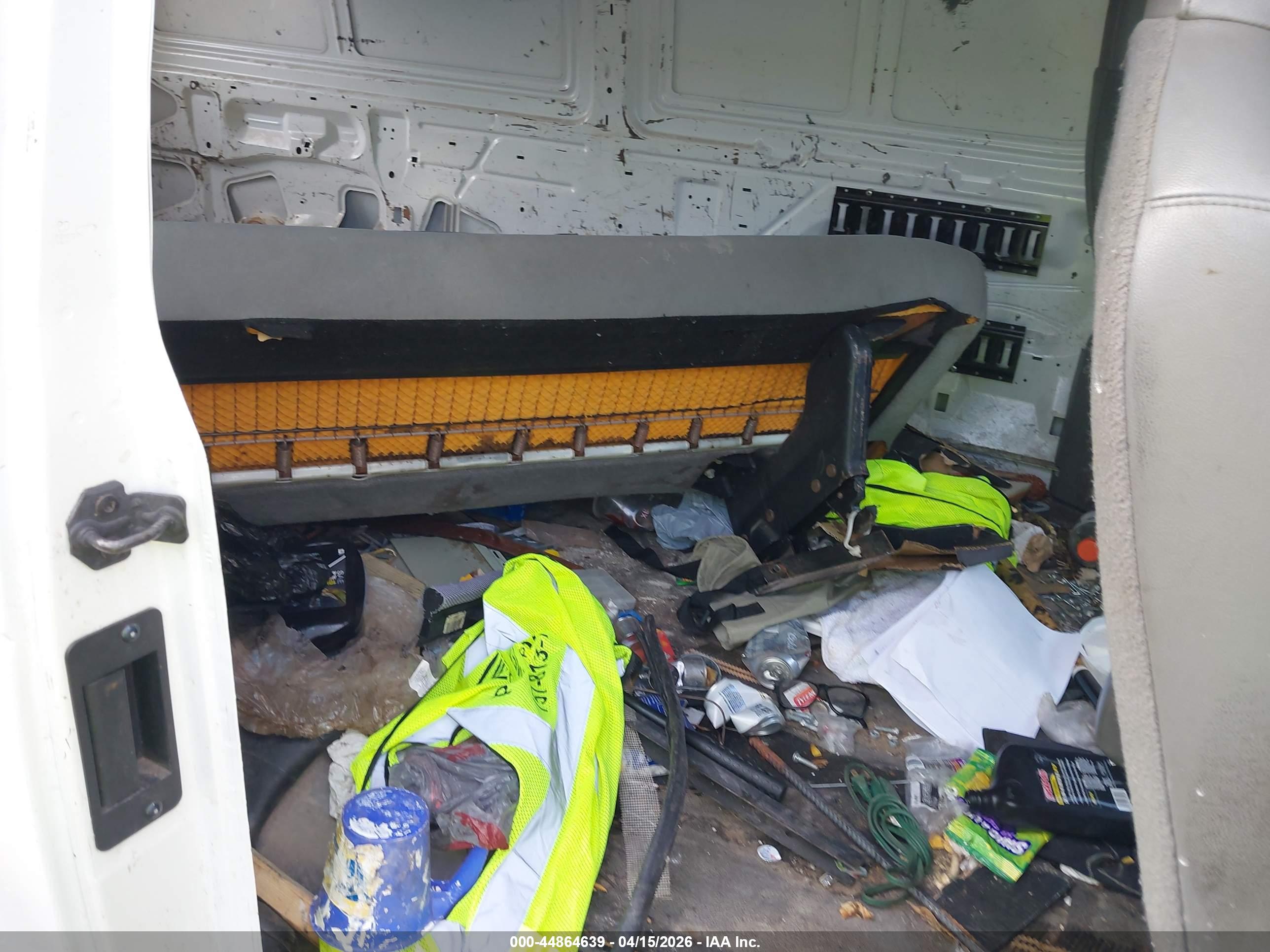 FORD E-150 image 8