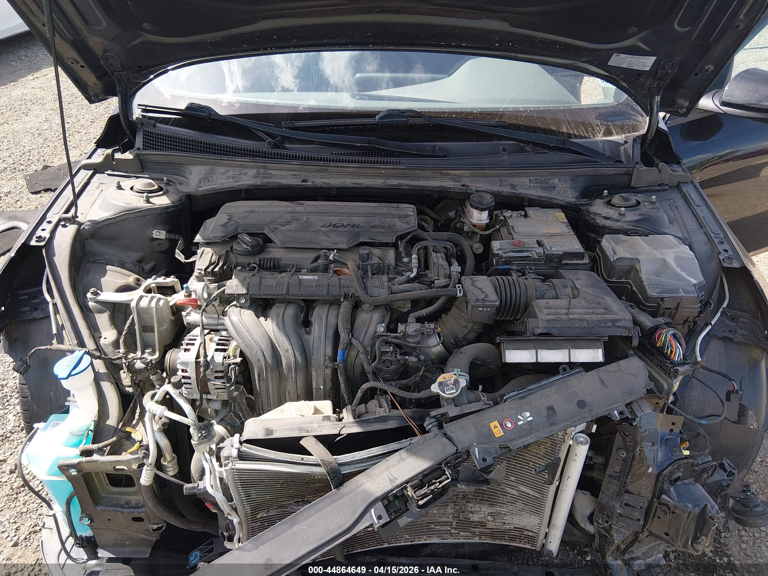 HYUNDAI ELANTRA image 10