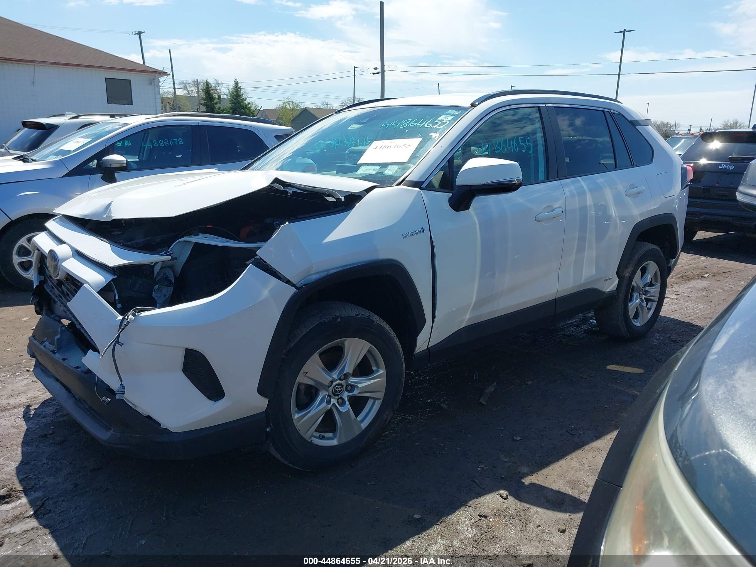 TOYOTA RAV4 image 2