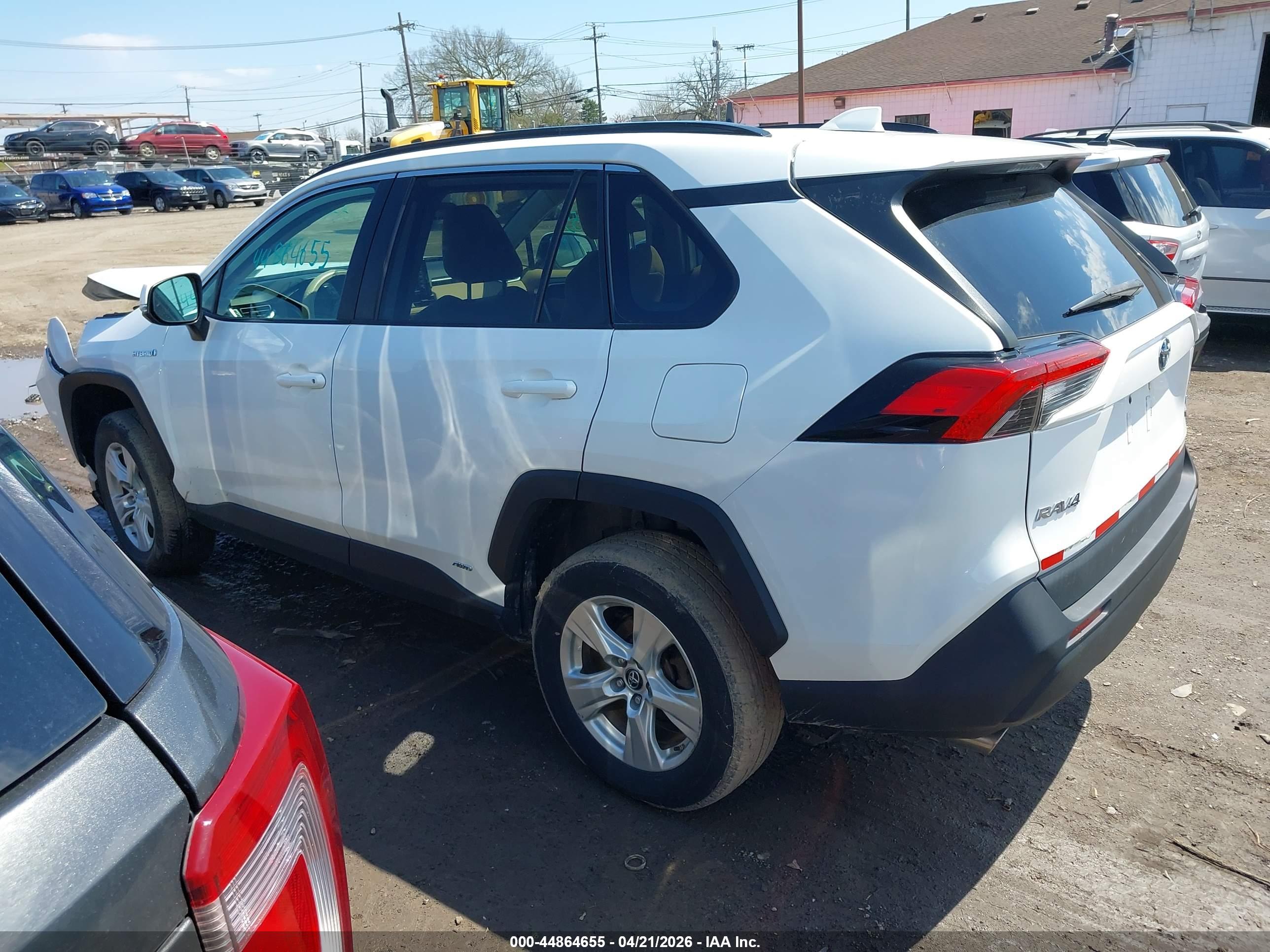 TOYOTA RAV4 image 3