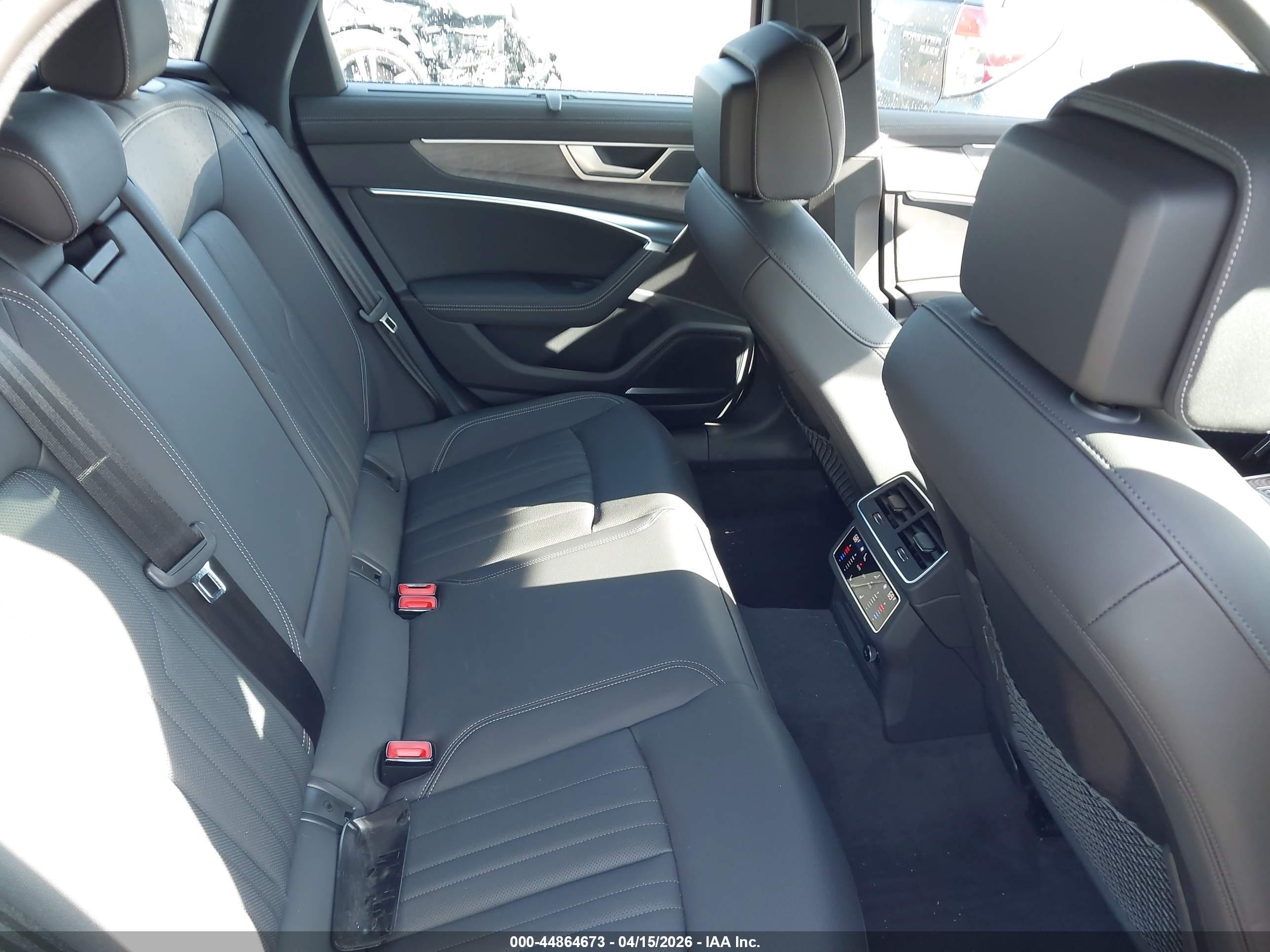AUDI A6 image 8