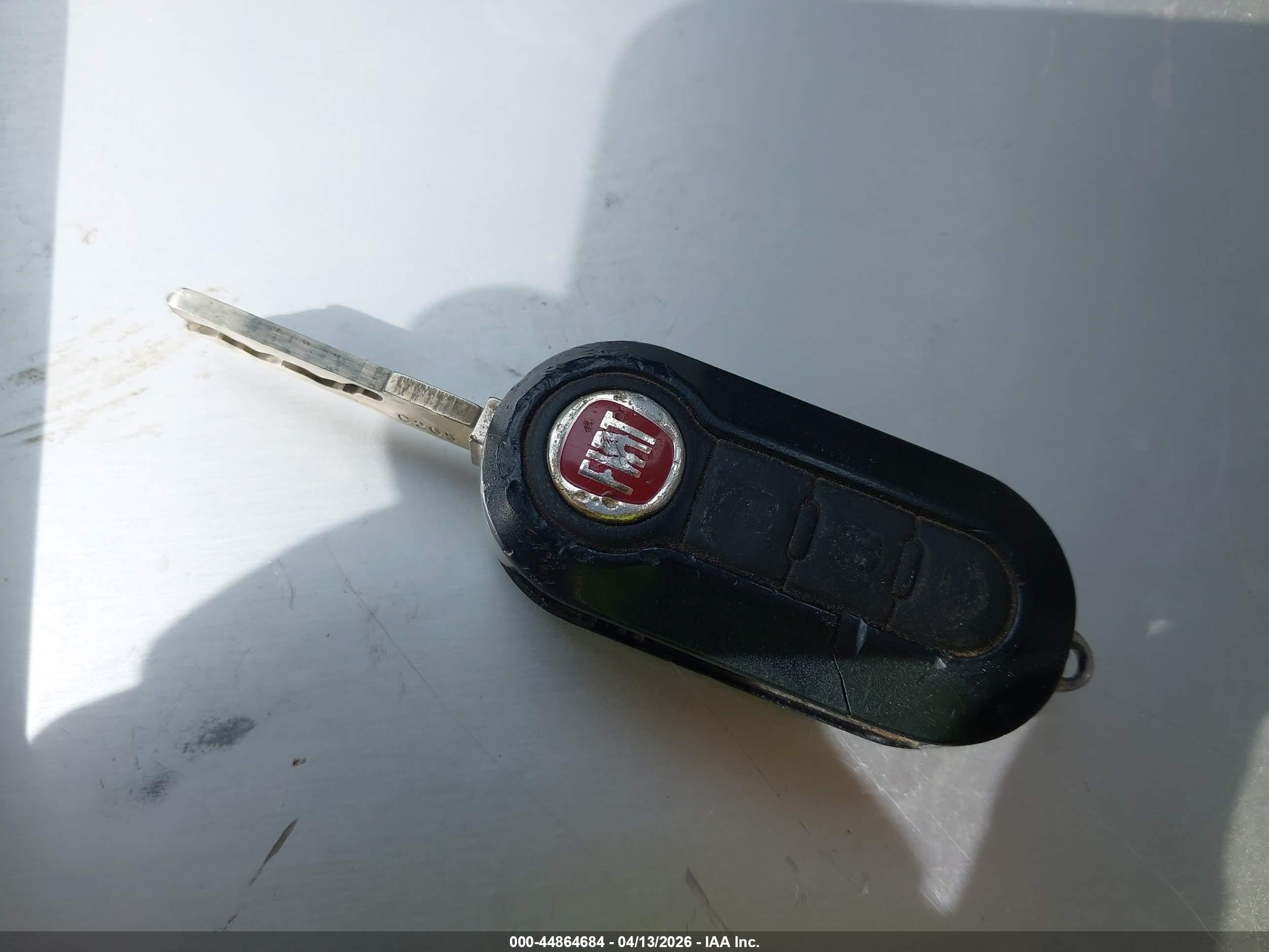 FIAT 500C image 11