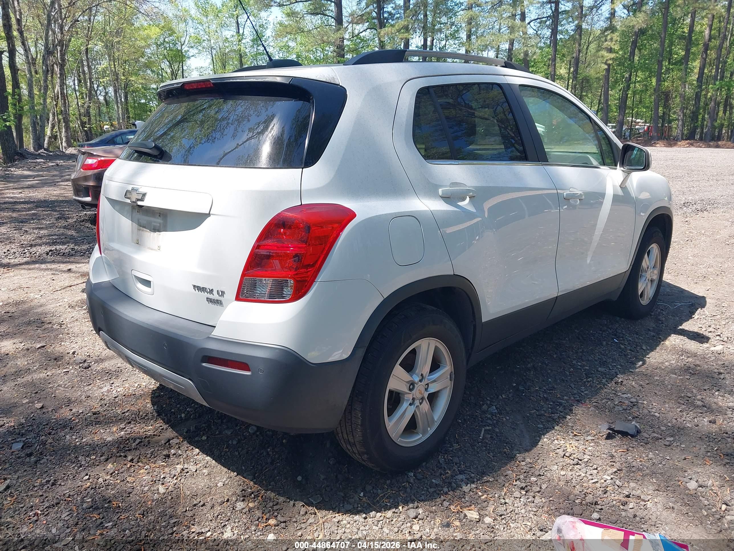 CHEVROLET TRAX image 4