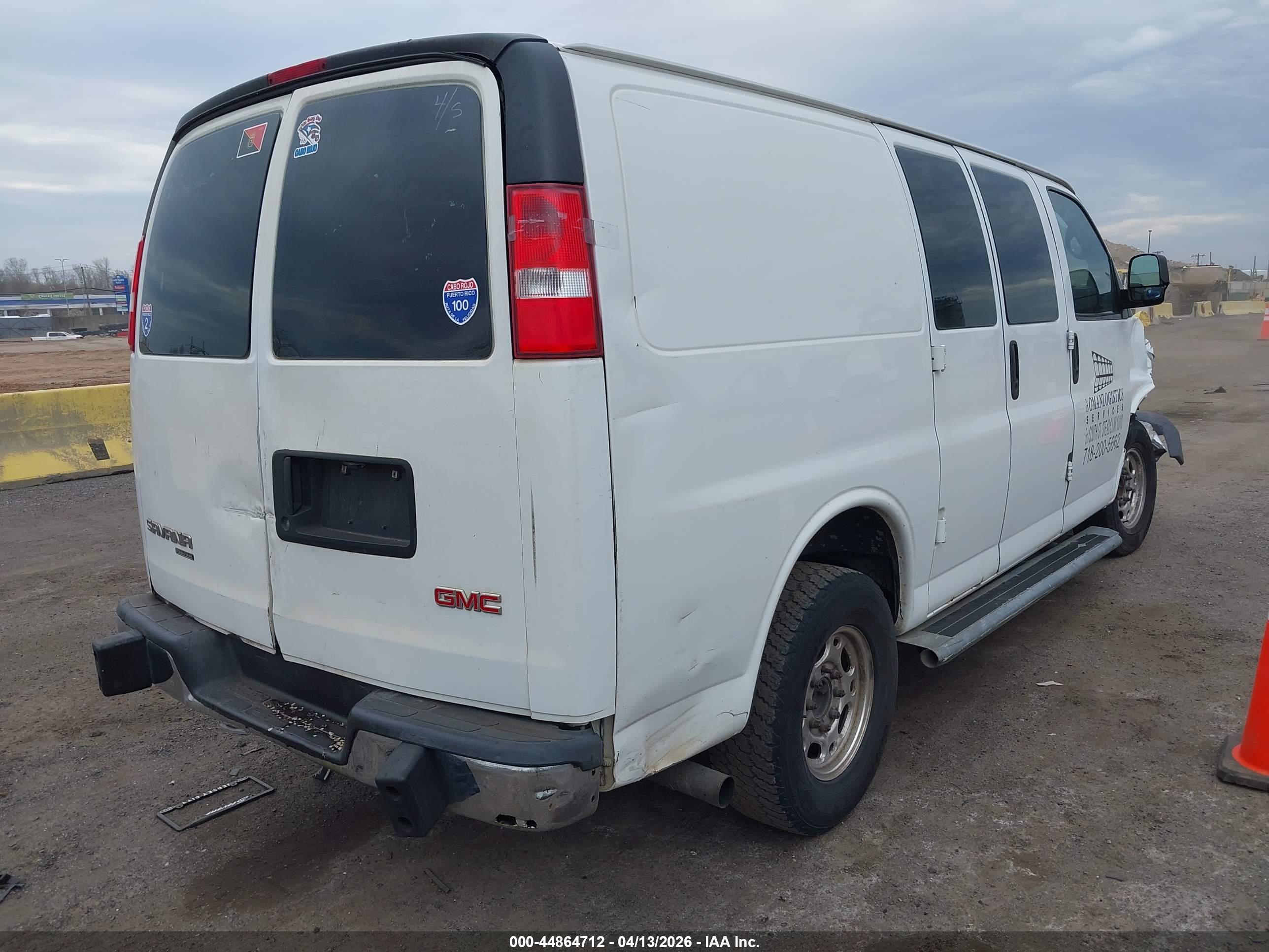 GMC SAVANA image 4