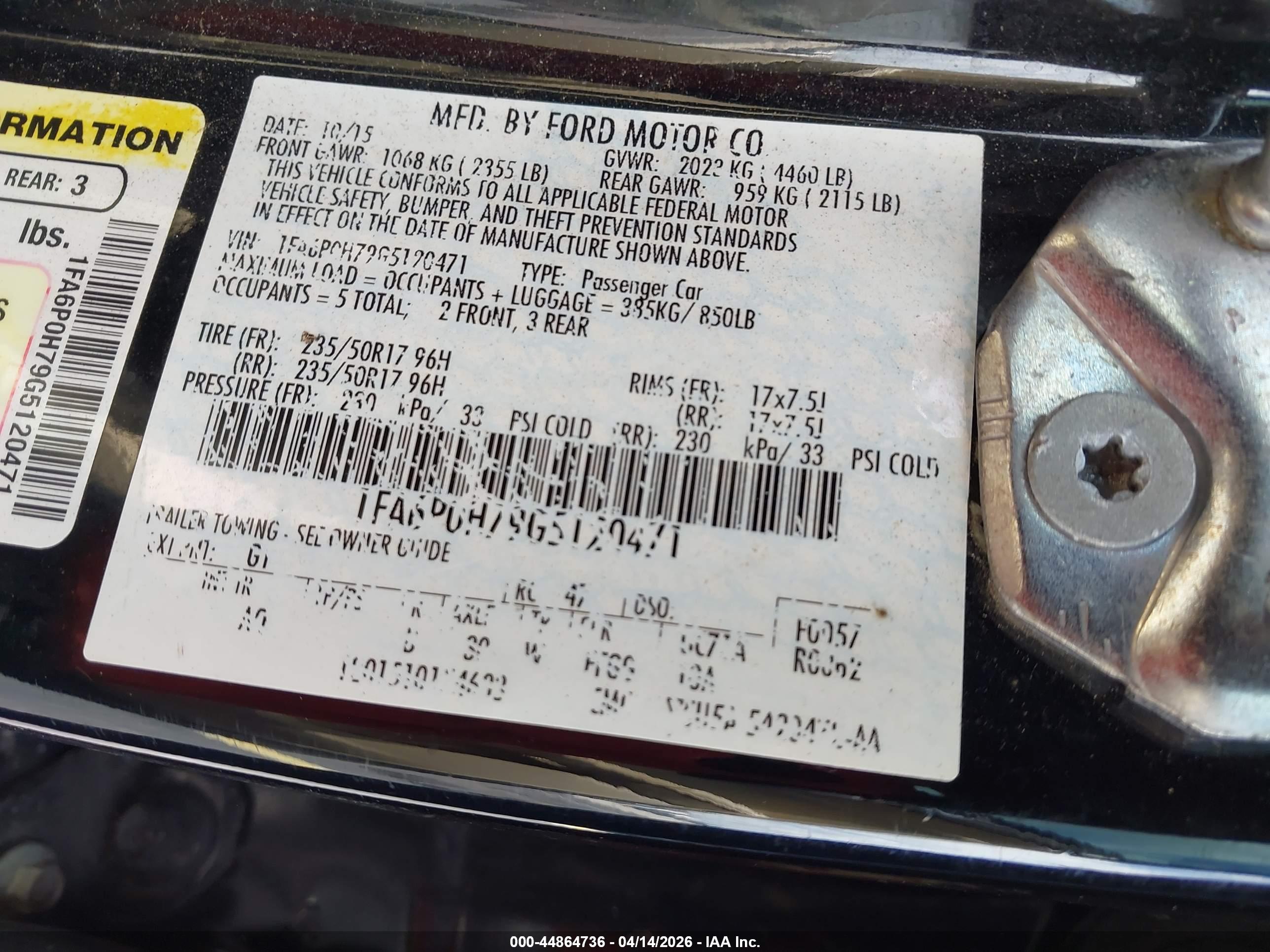 FORD FUSION image 9