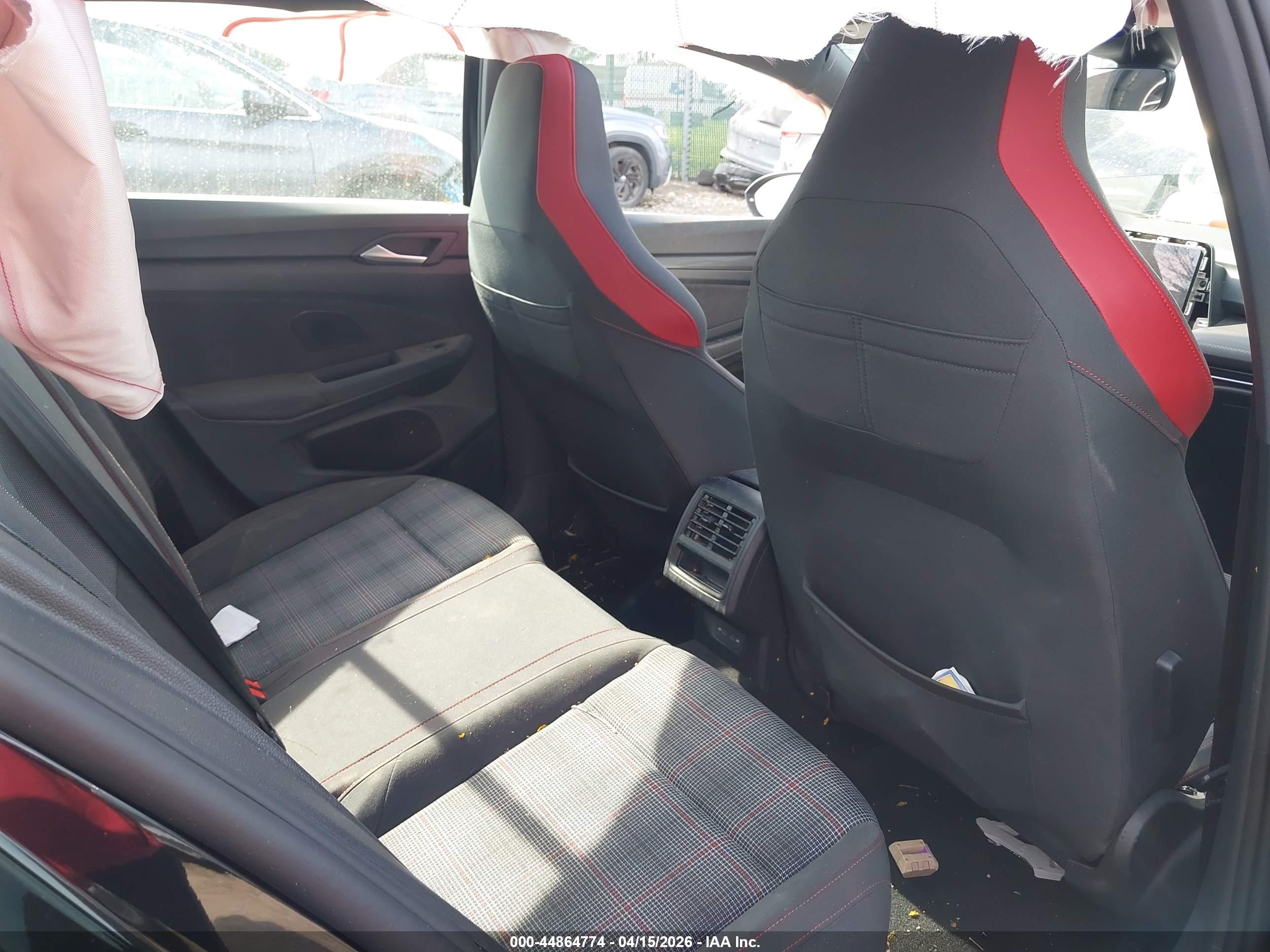 VOLKSWAGEN GOLF image 8