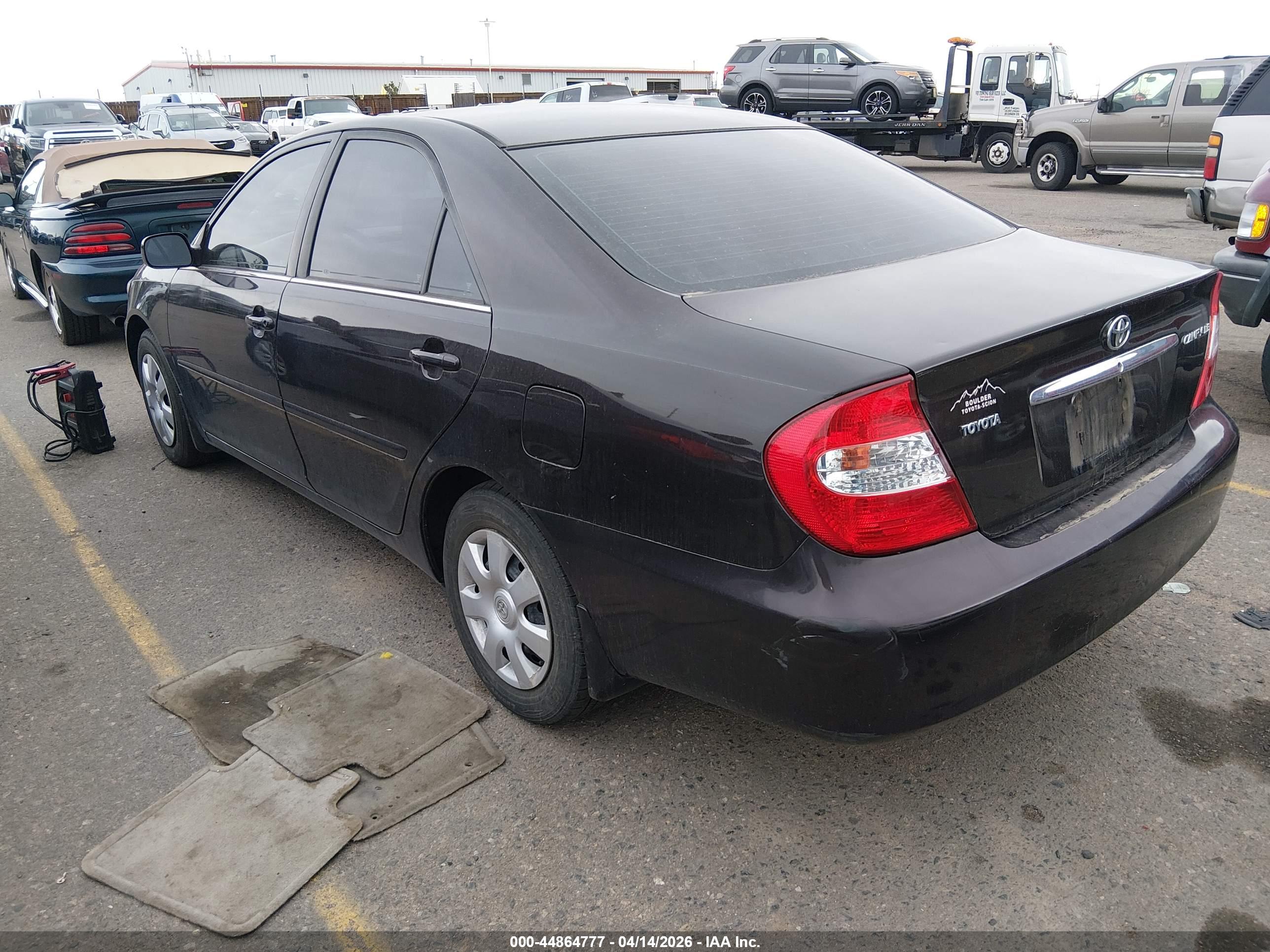TOYOTA CAMRY image 3