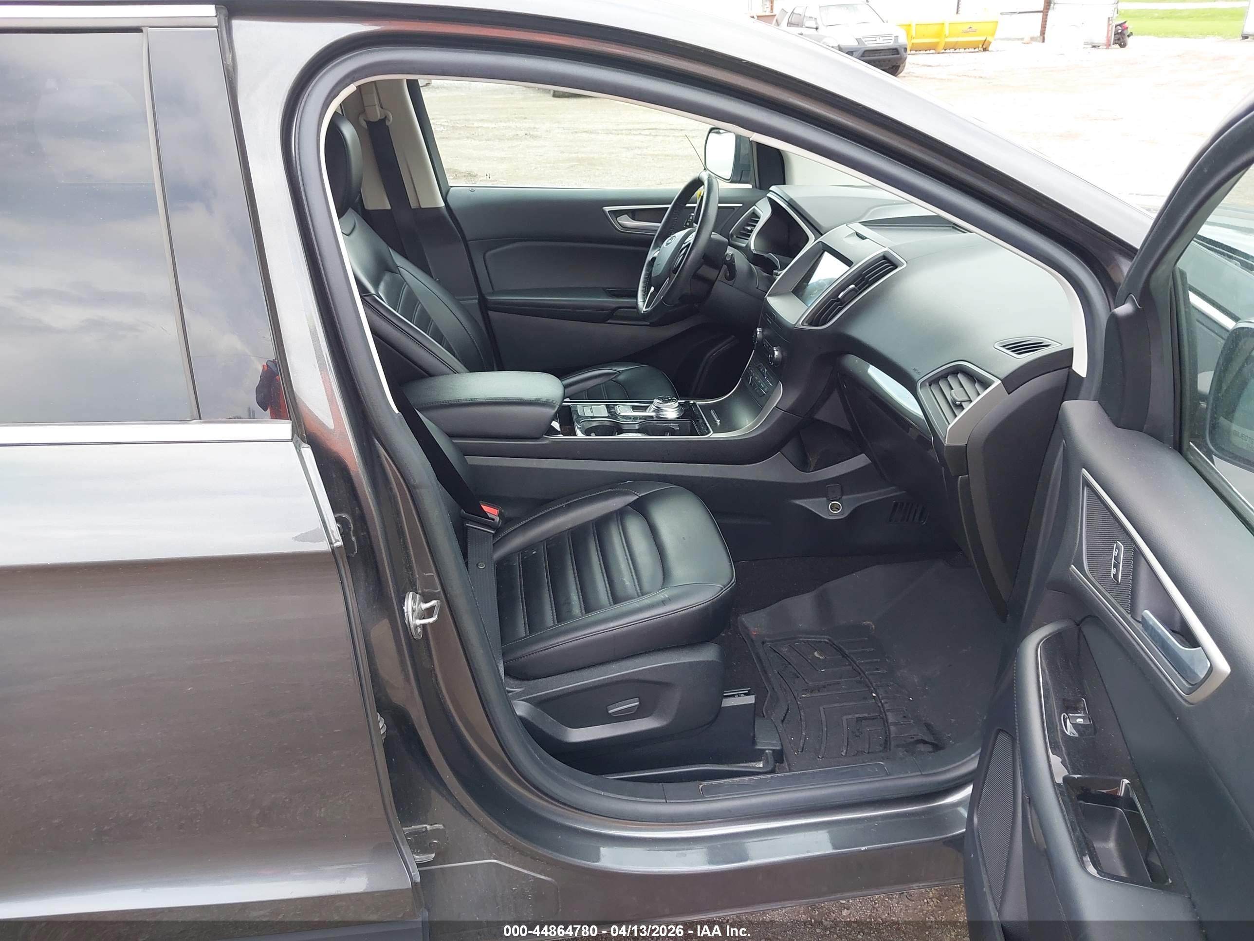 FORD EDGE image 5