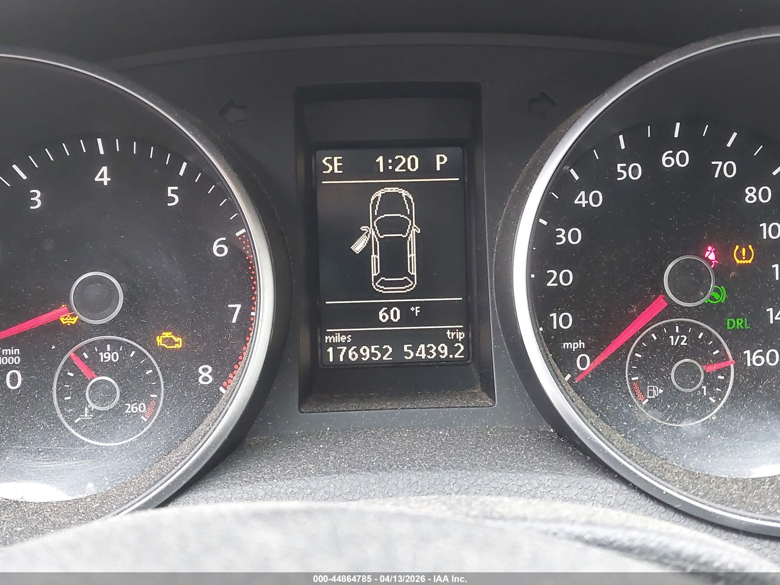 VOLKSWAGEN JETTA image 7