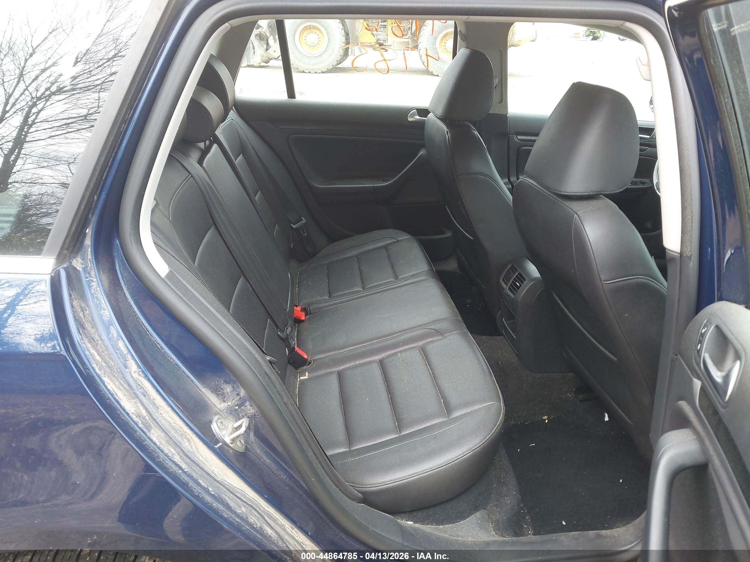 VOLKSWAGEN JETTA image 8