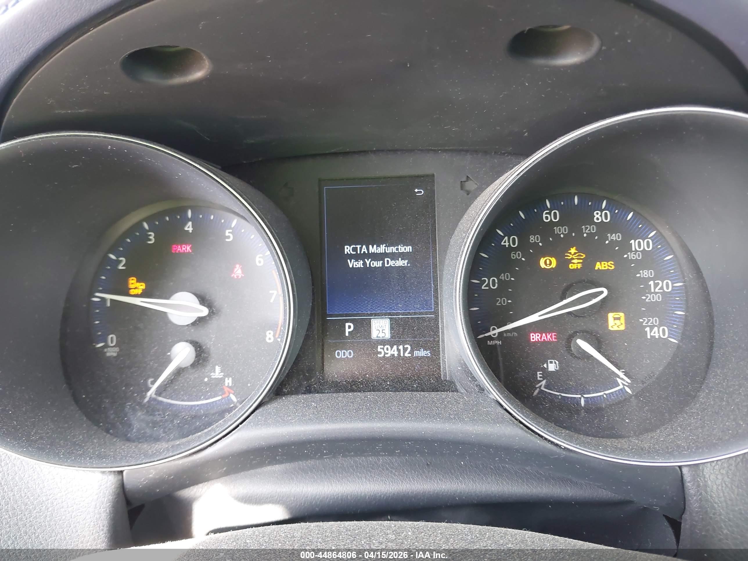 TOYOTA C-HR image 7