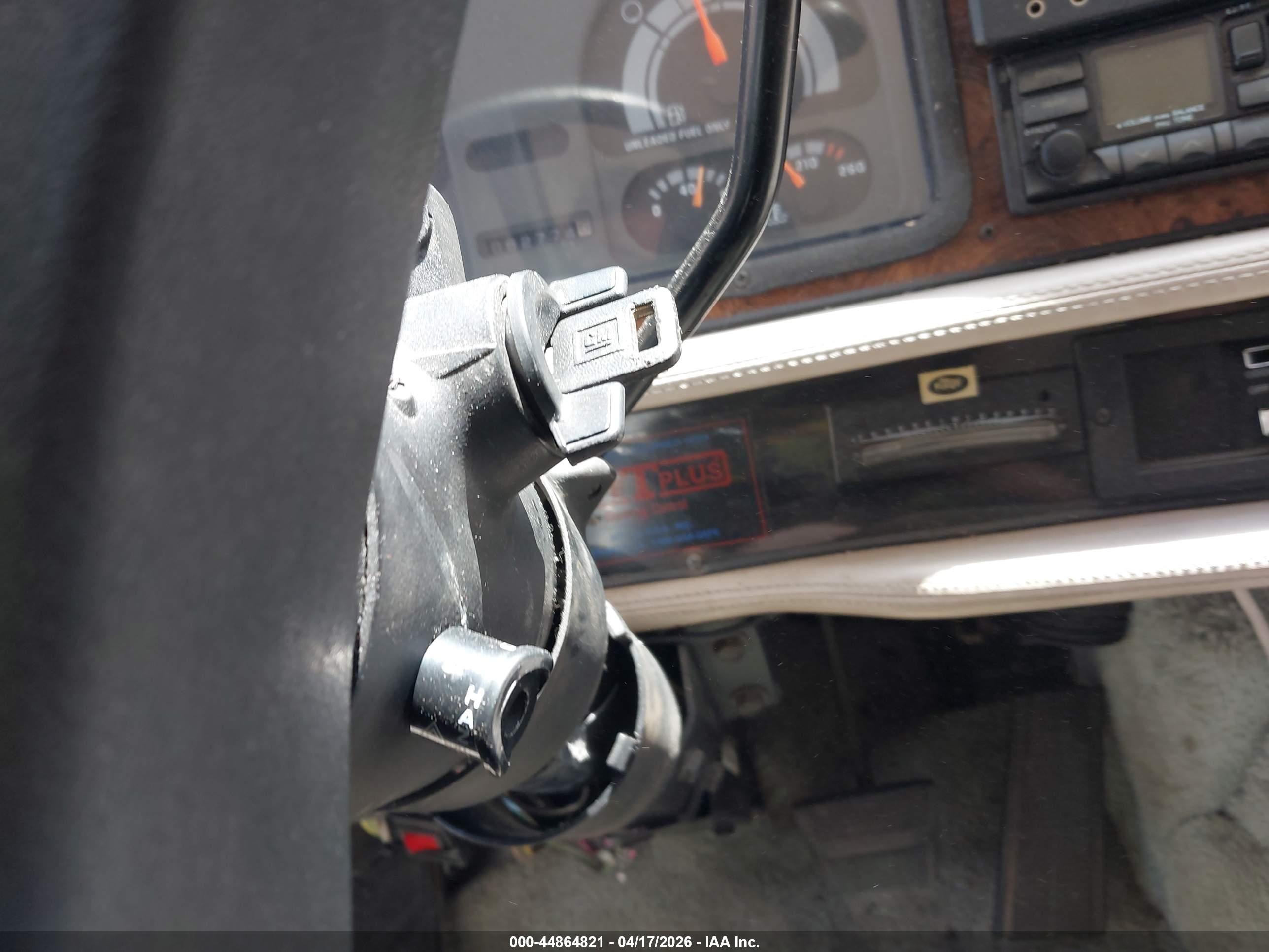 CHEVROLET P30 image 11