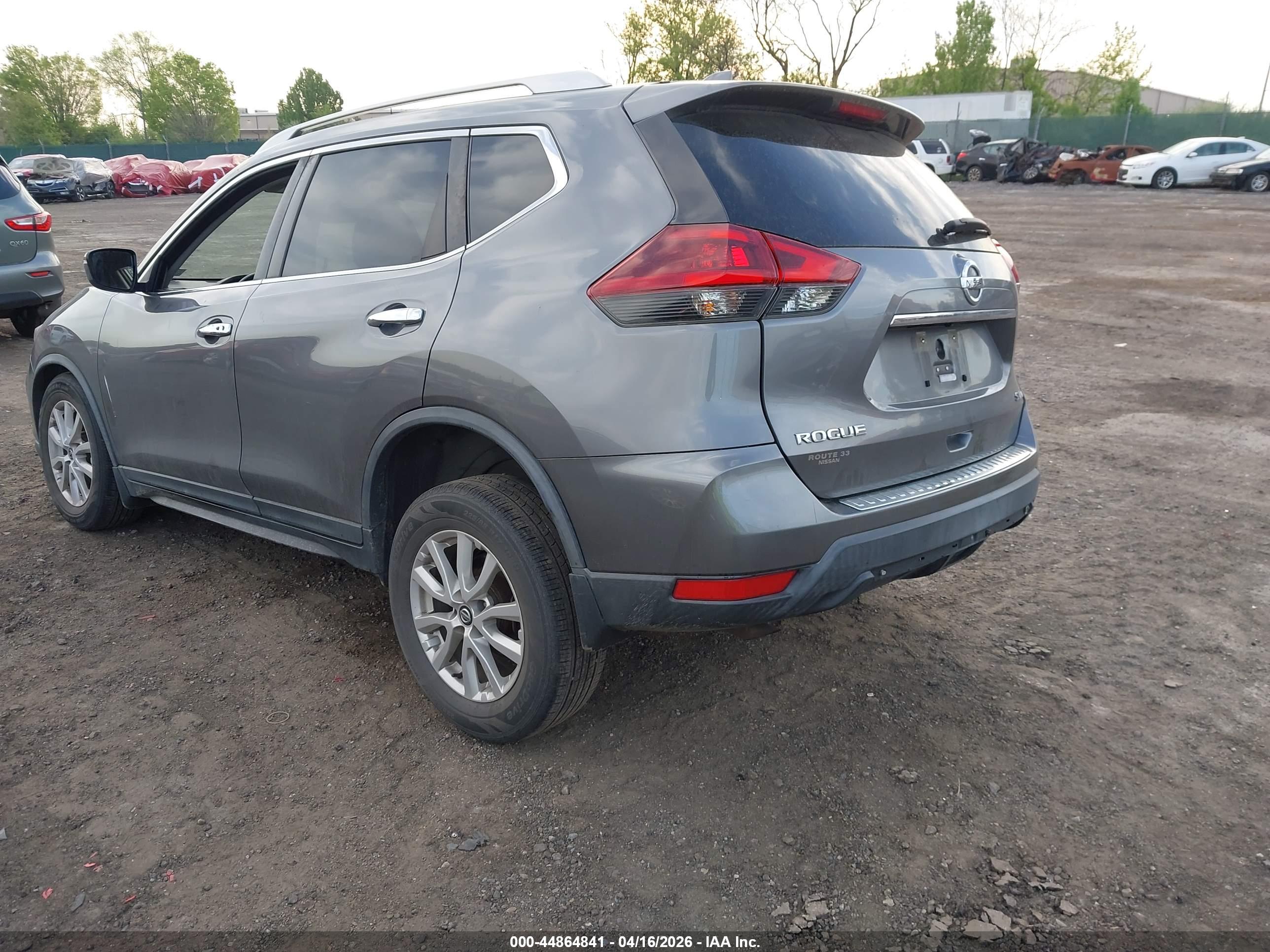 NISSAN ROGUE image 3