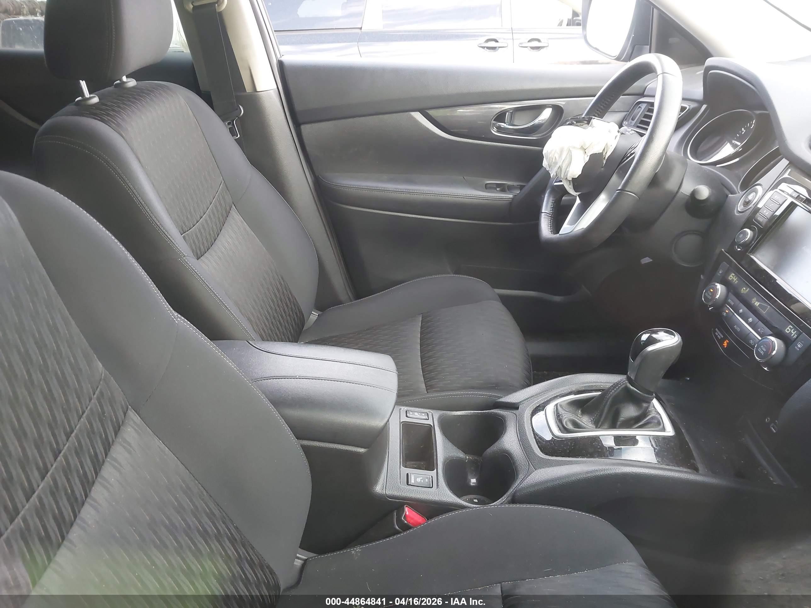 NISSAN ROGUE image 5