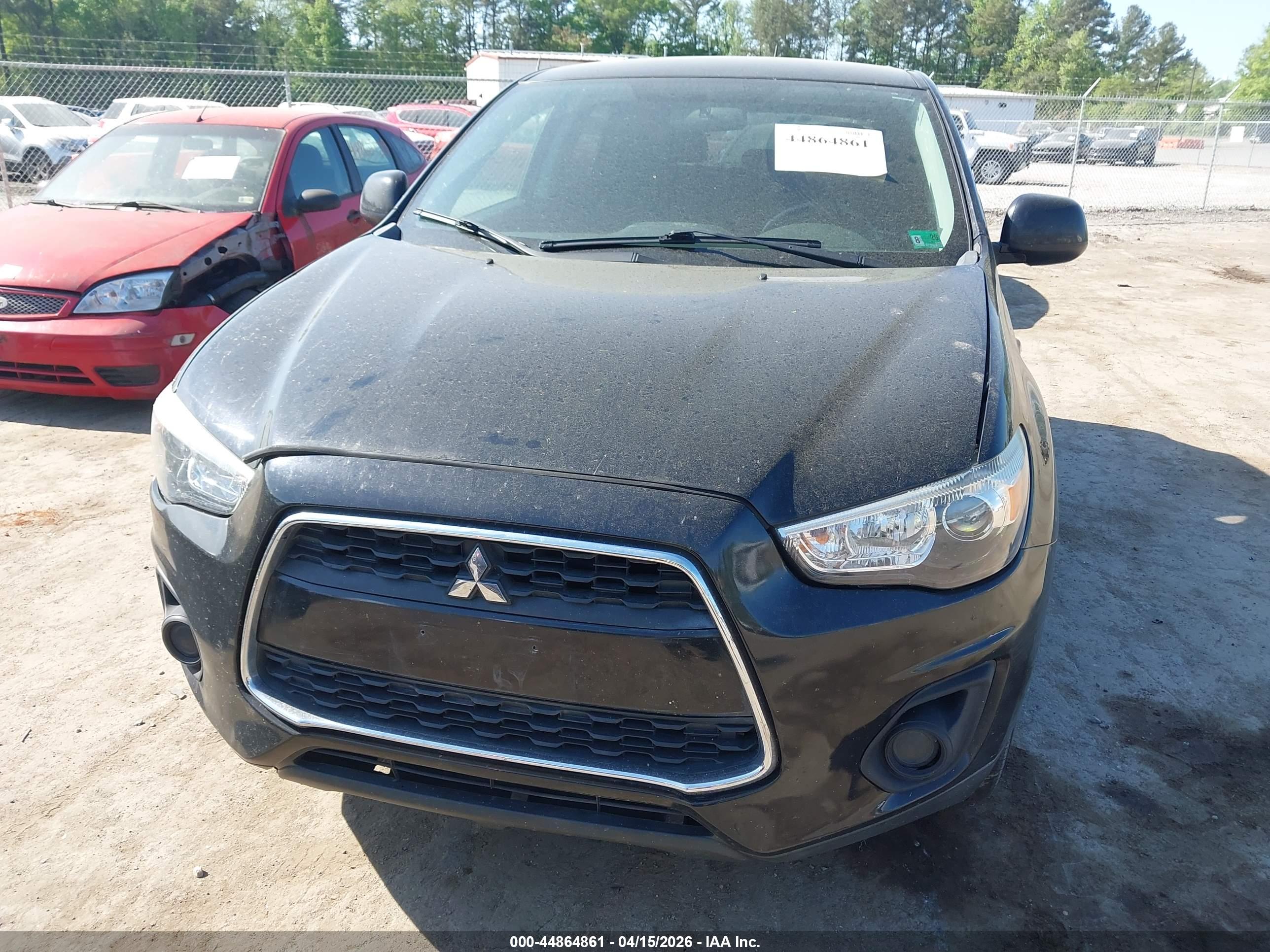 MITSUBISHI OUTLANDER image 6