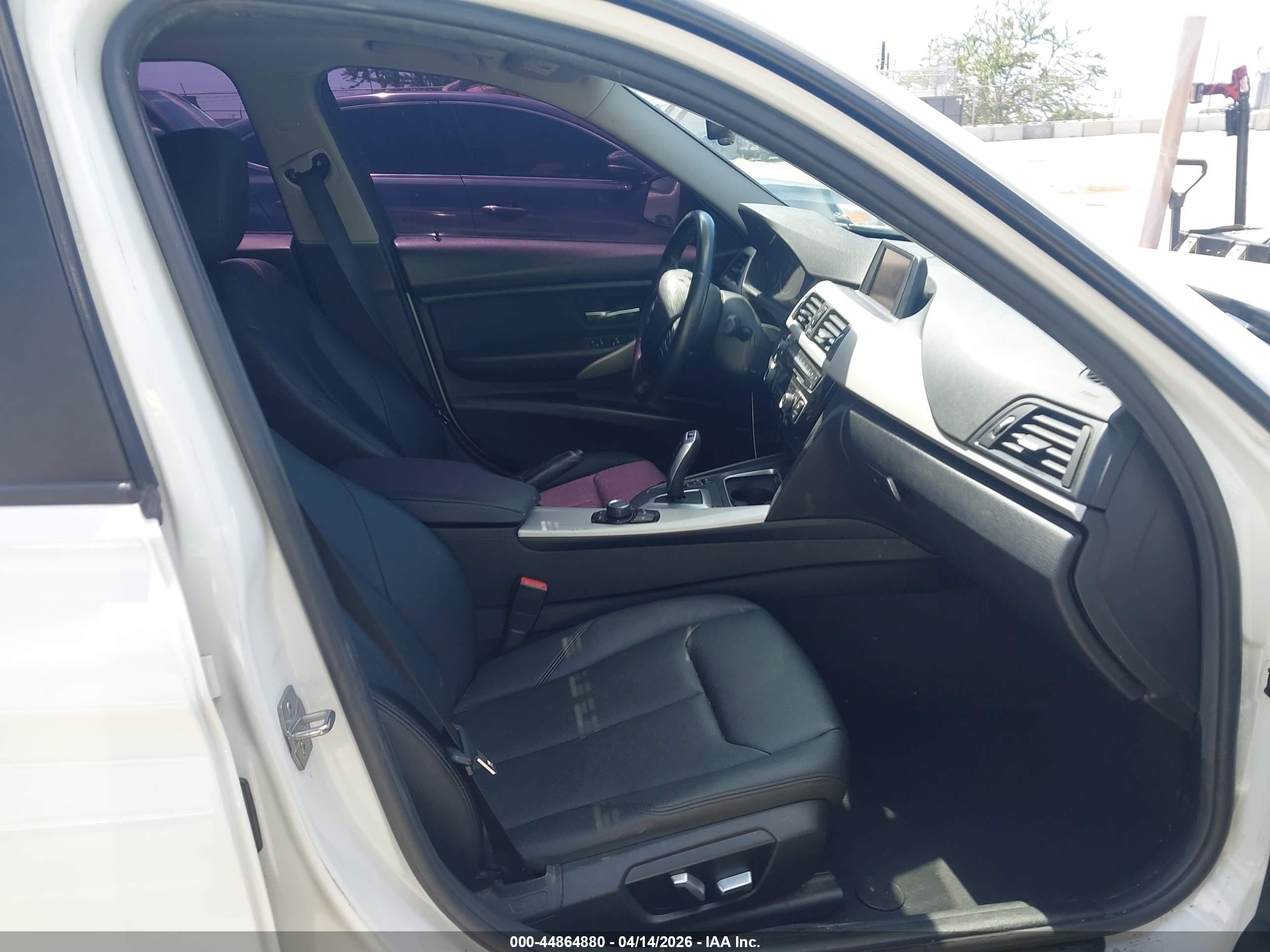 BMW 320I image 5
