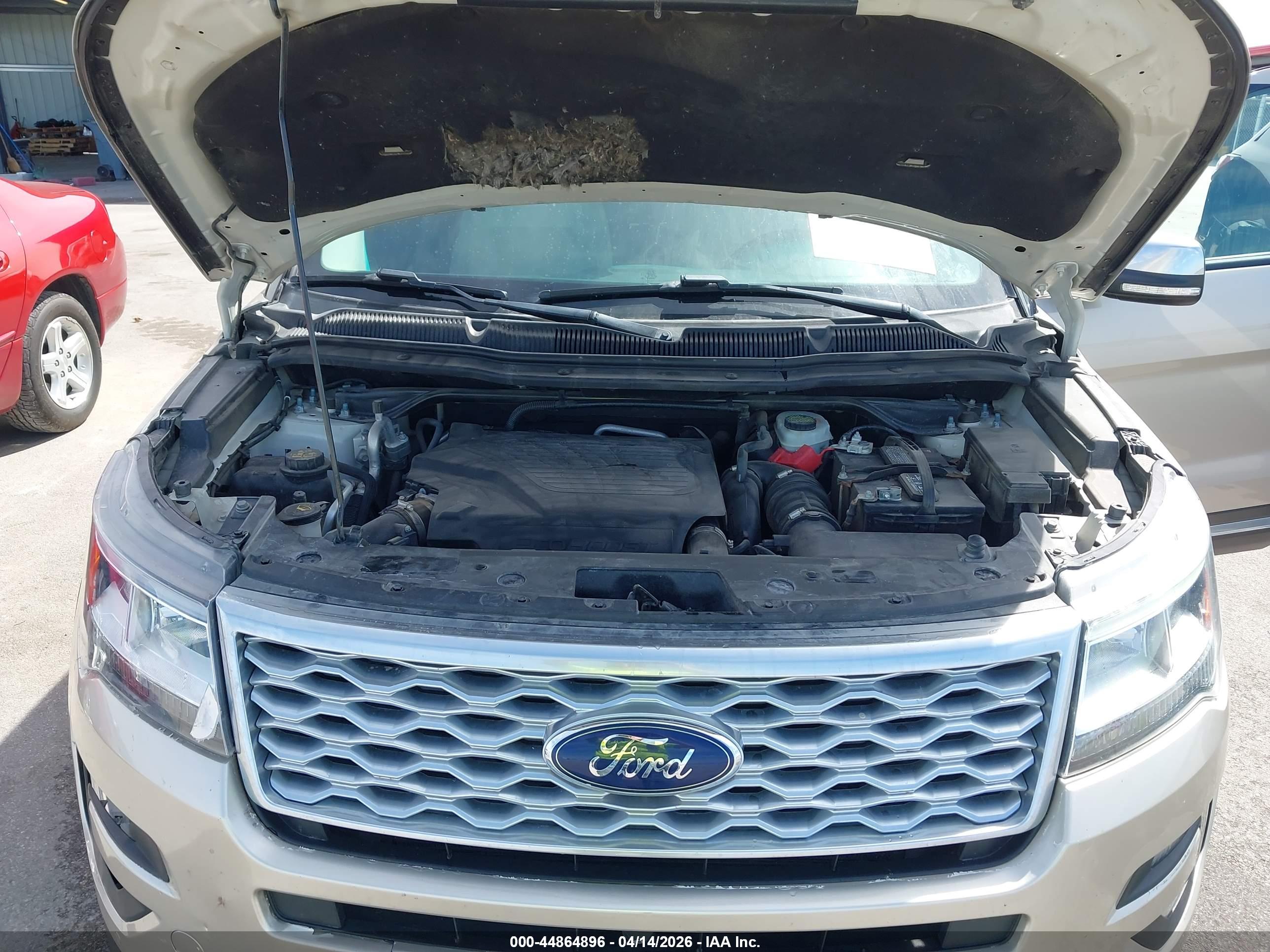 FORD EXPLORER image 10
