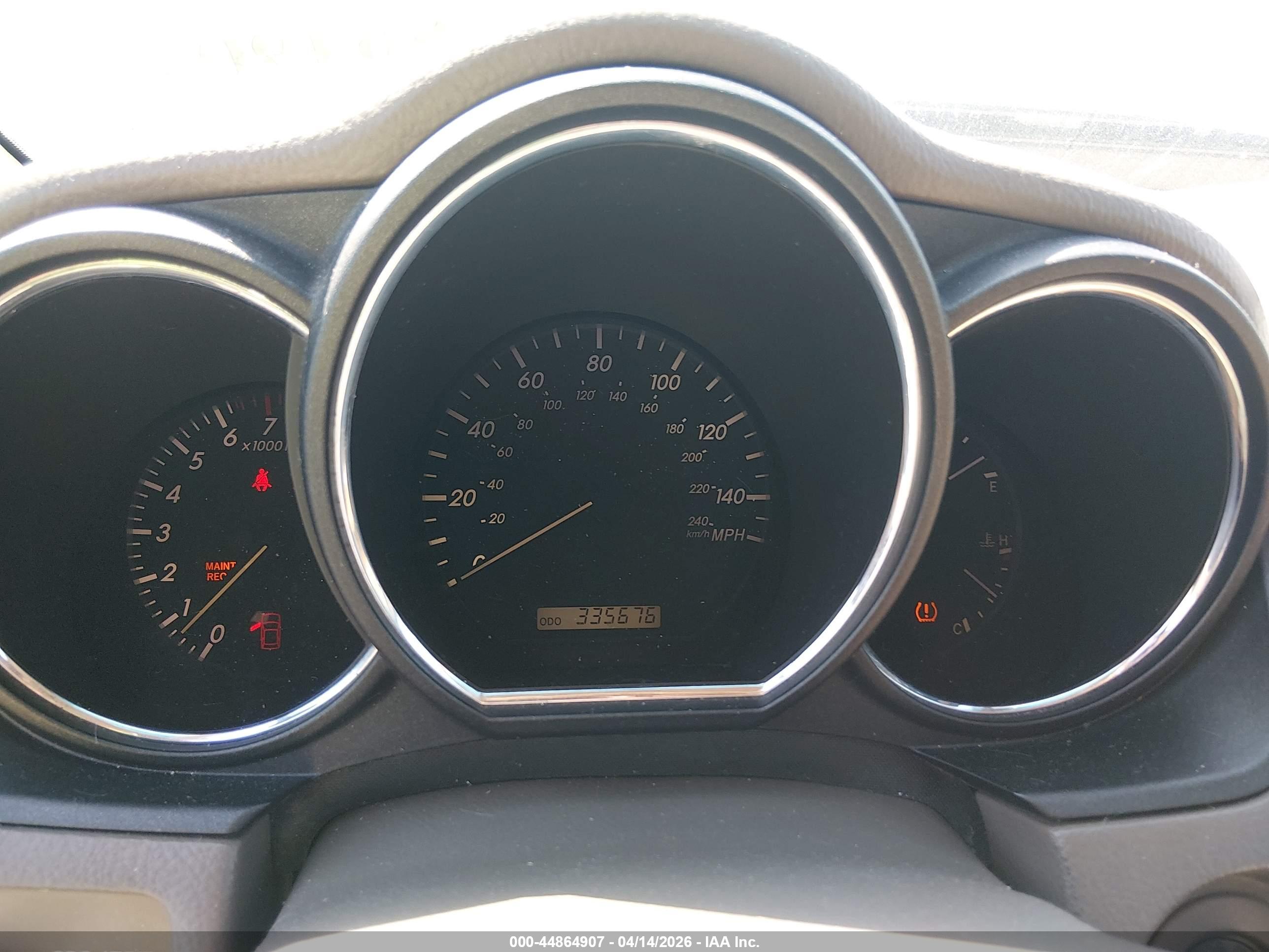 LEXUS RX image 7