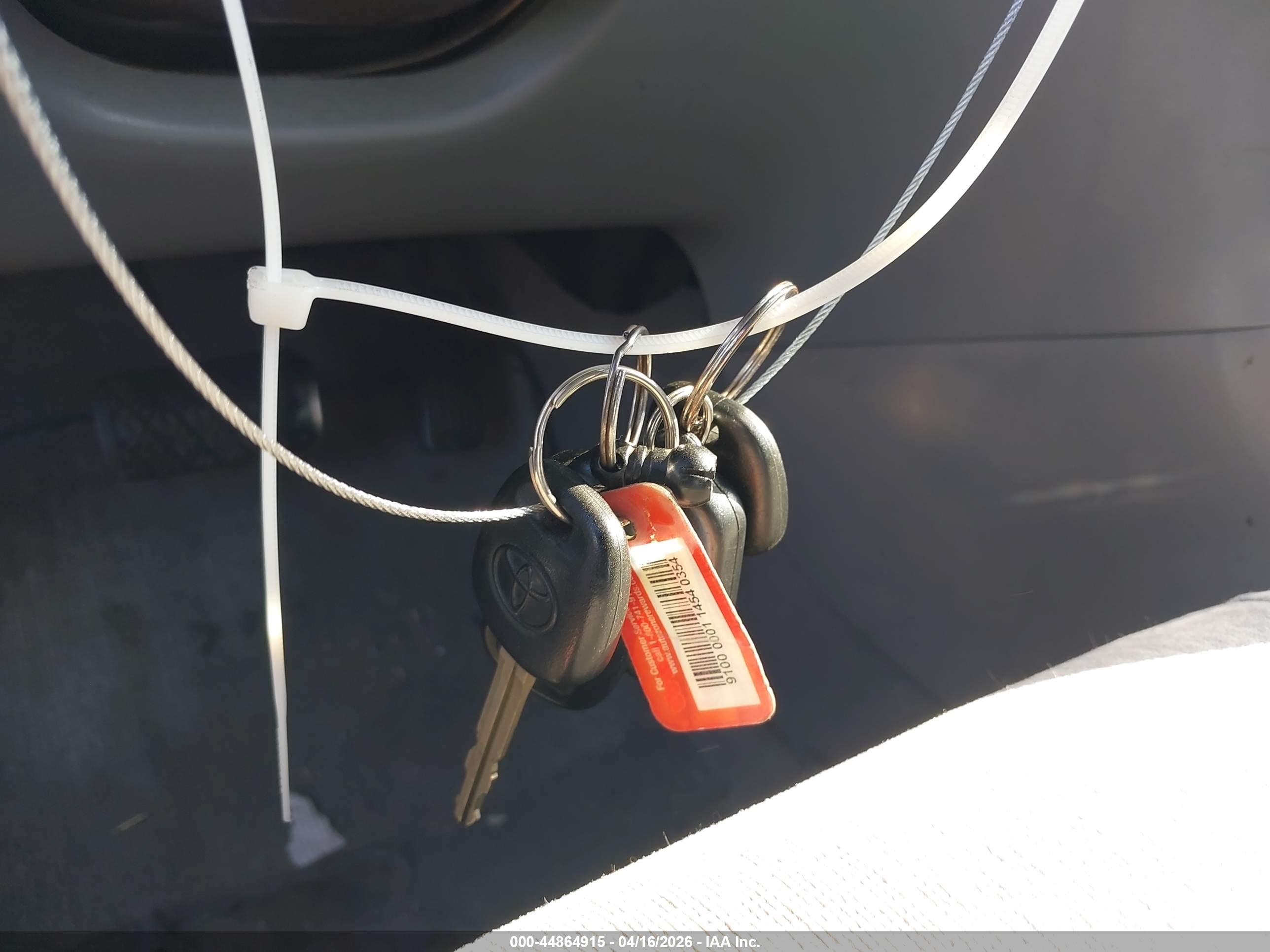 TOYOTA COROLLA image 11