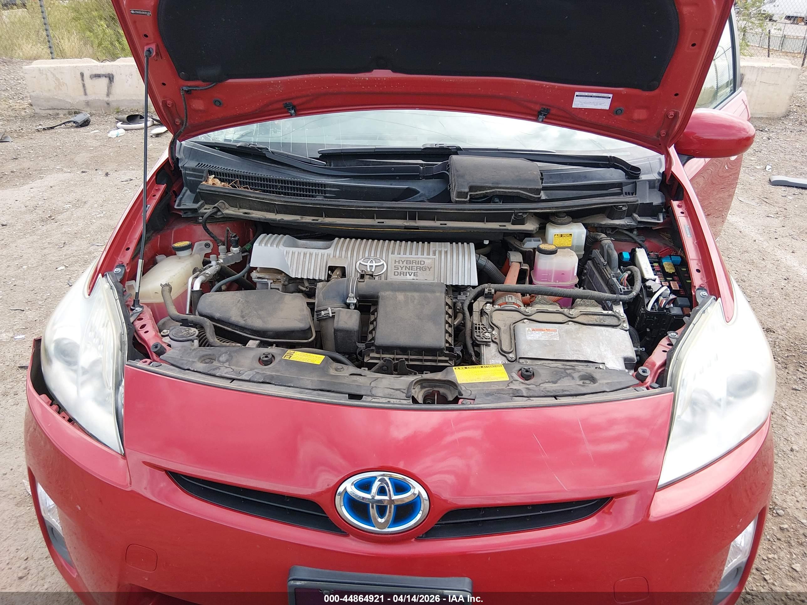 TOYOTA PRIUS image 10