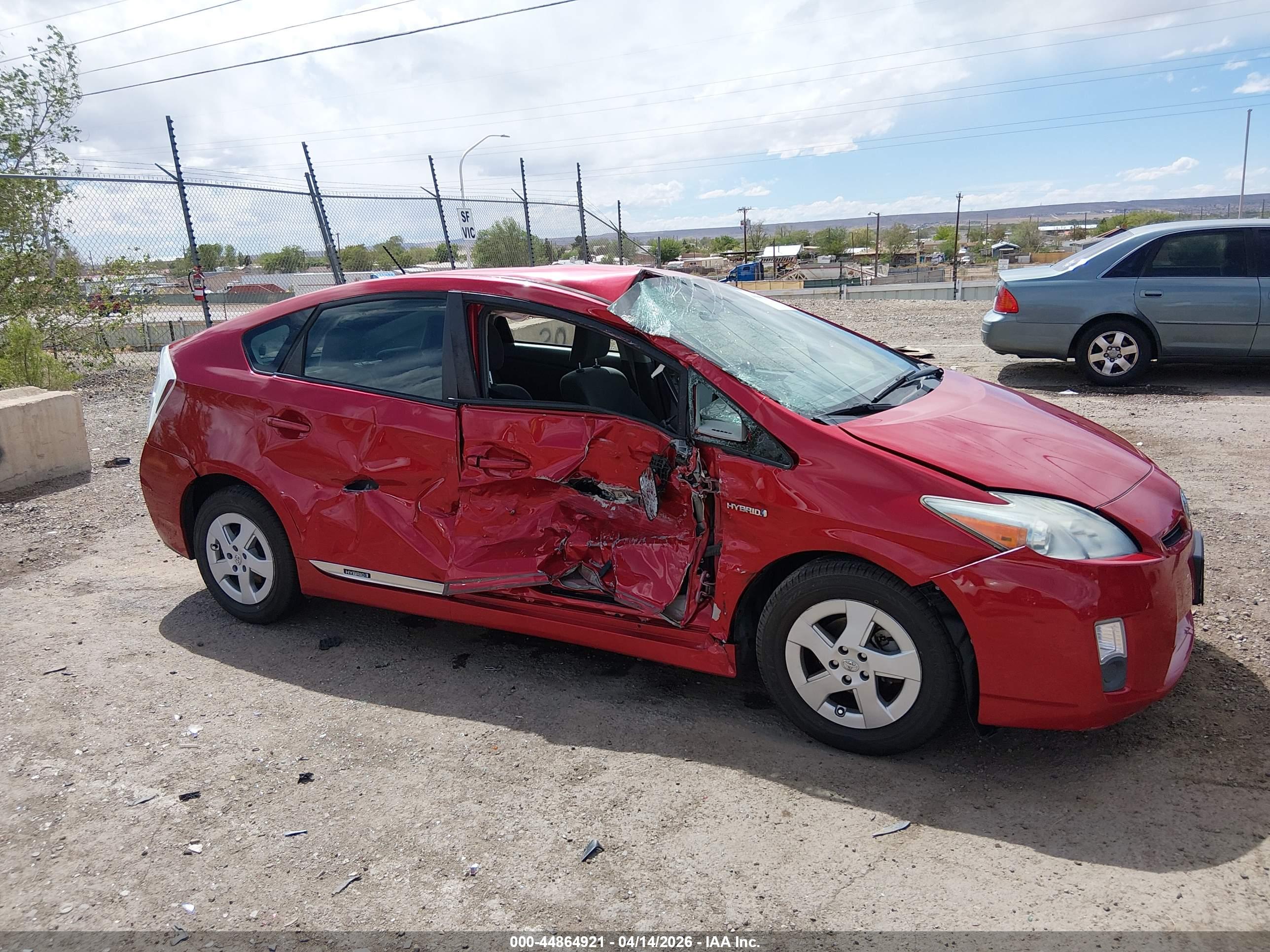 TOYOTA PRIUS image 6