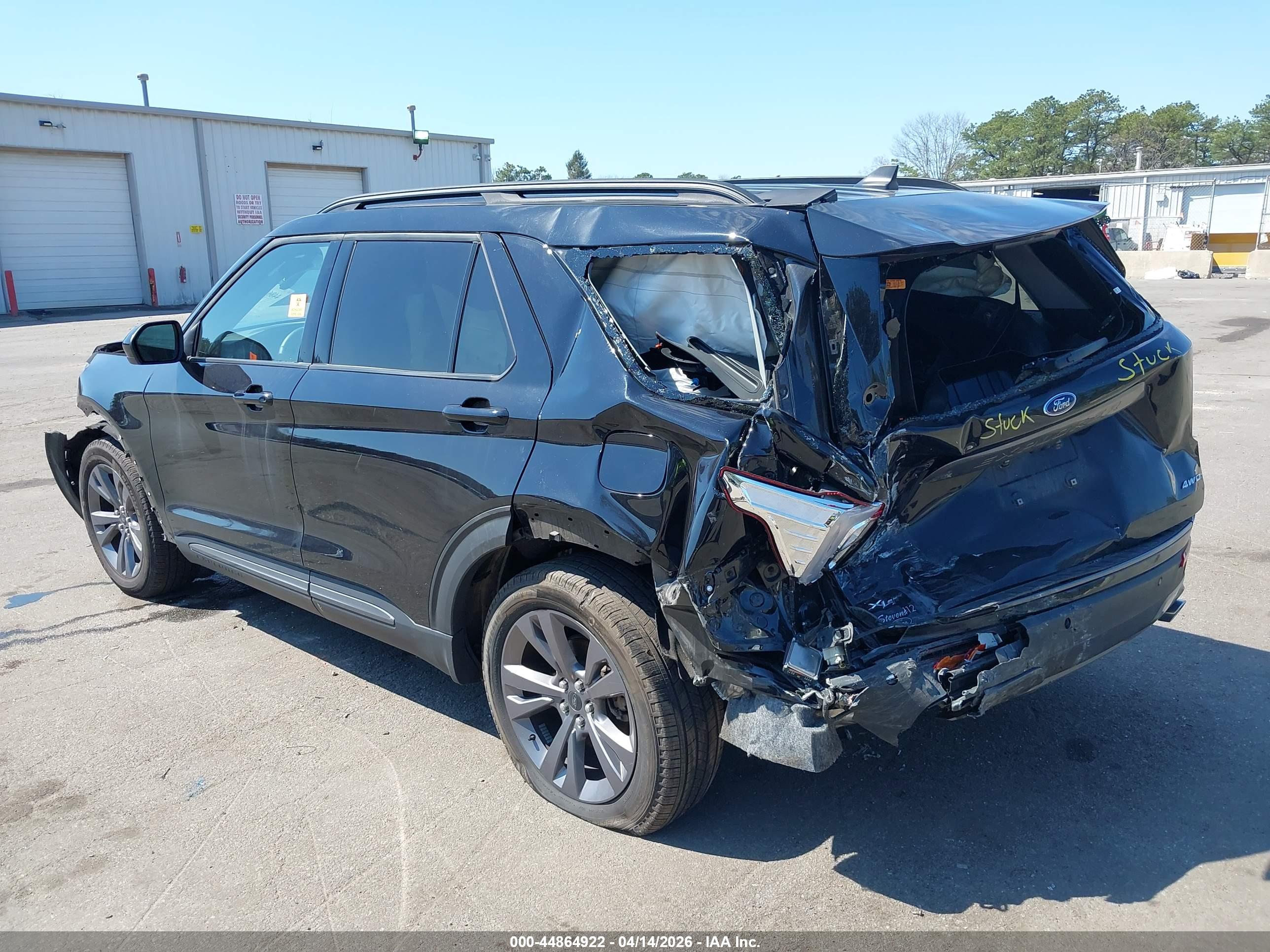 FORD EXPLORER image 3