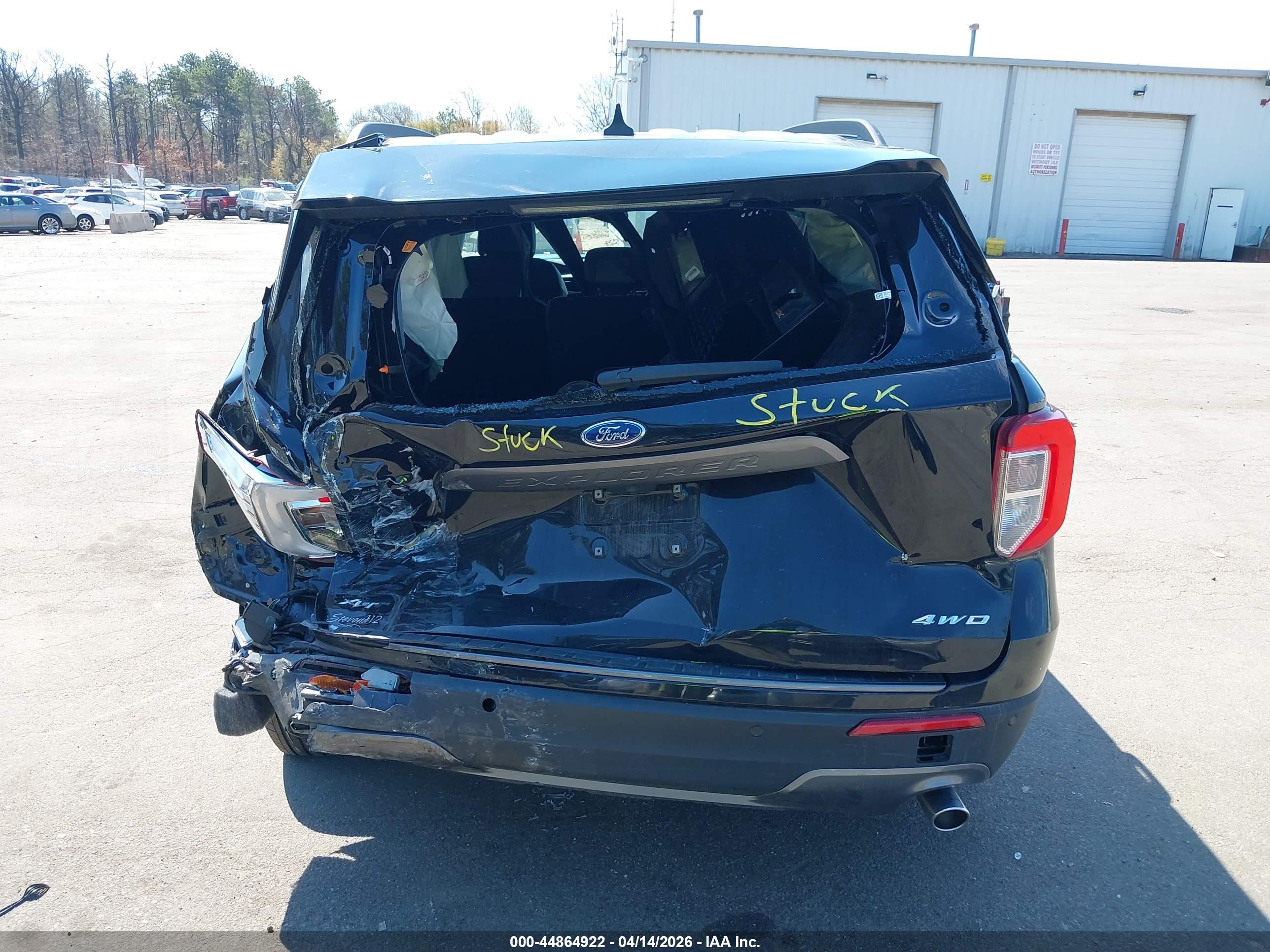 FORD EXPLORER image 6