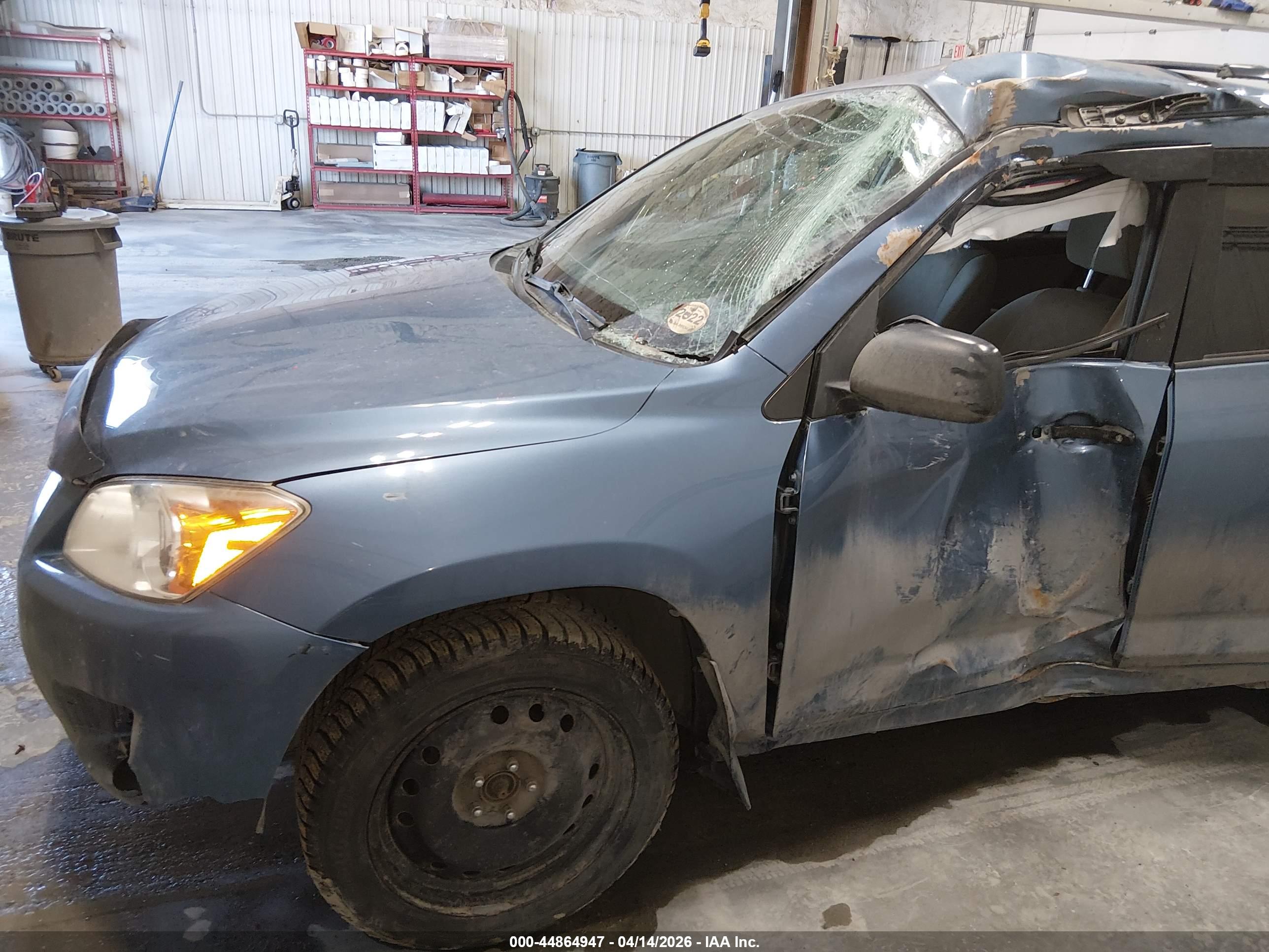 TOYOTA RAV4 image 6