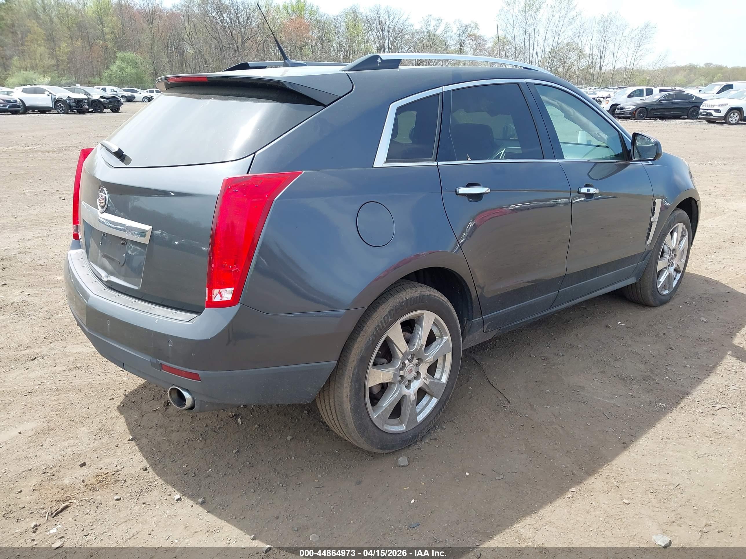 CADILLAC SRX image 4