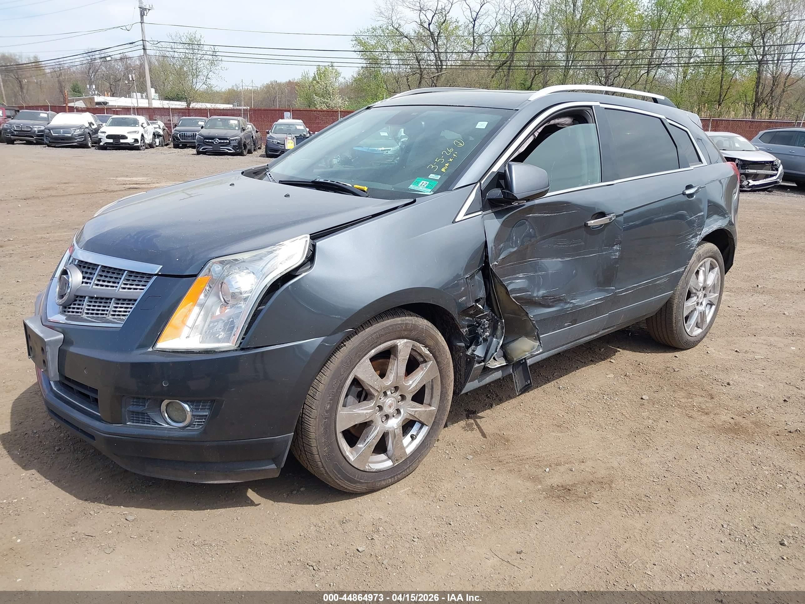 CADILLAC SRX image 6