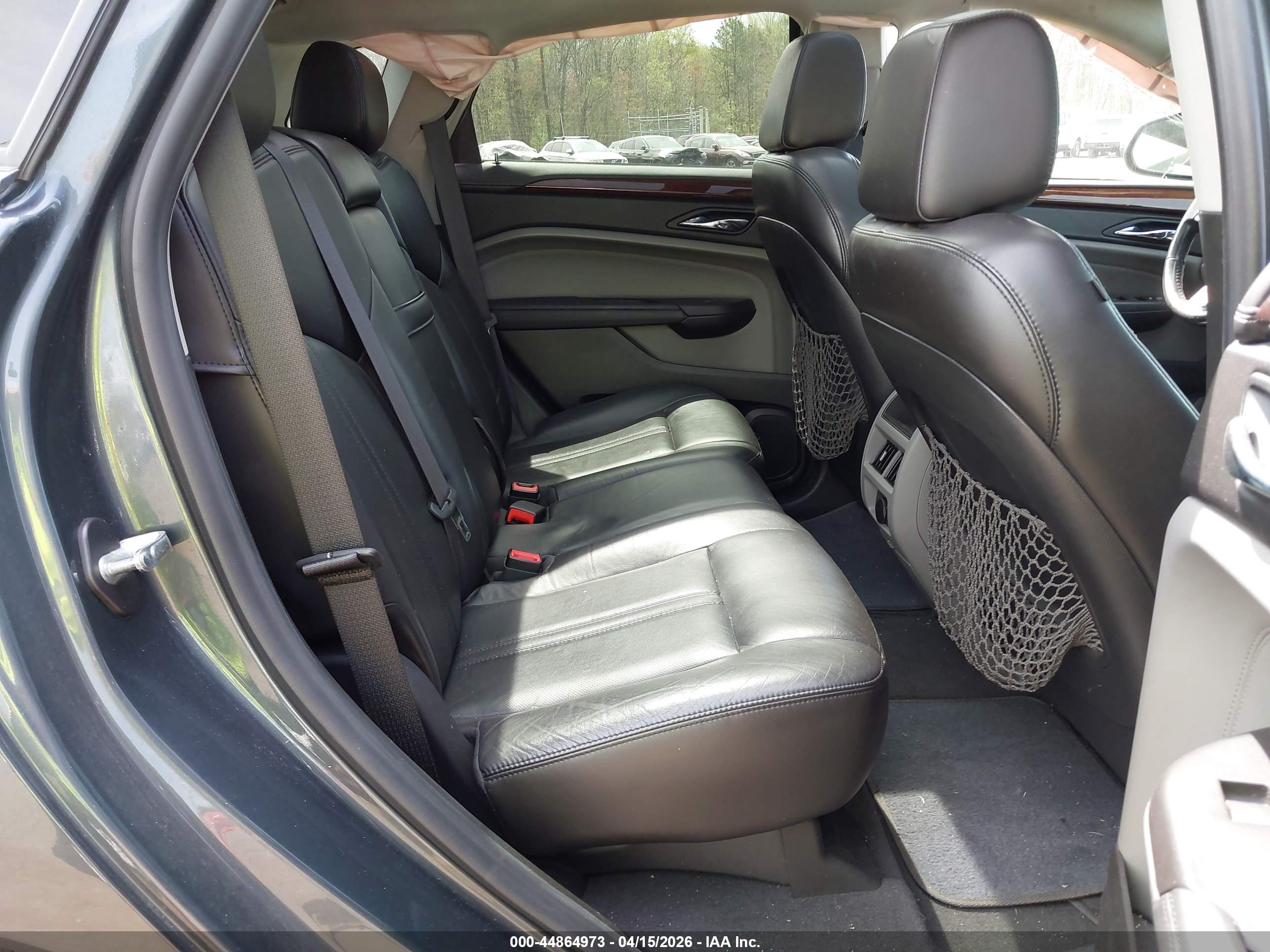 CADILLAC SRX image 8