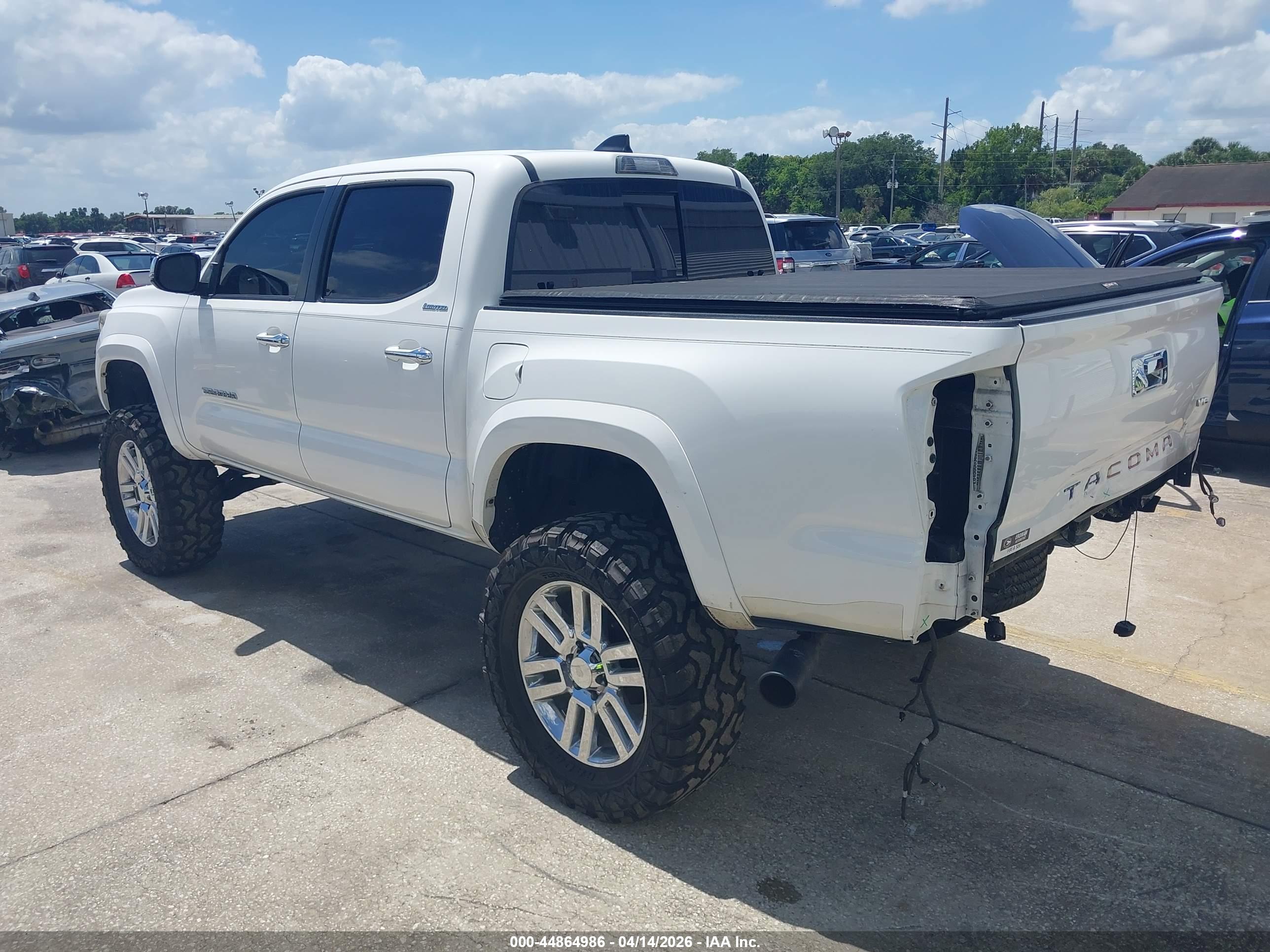 TOYOTA TACOMA image 3