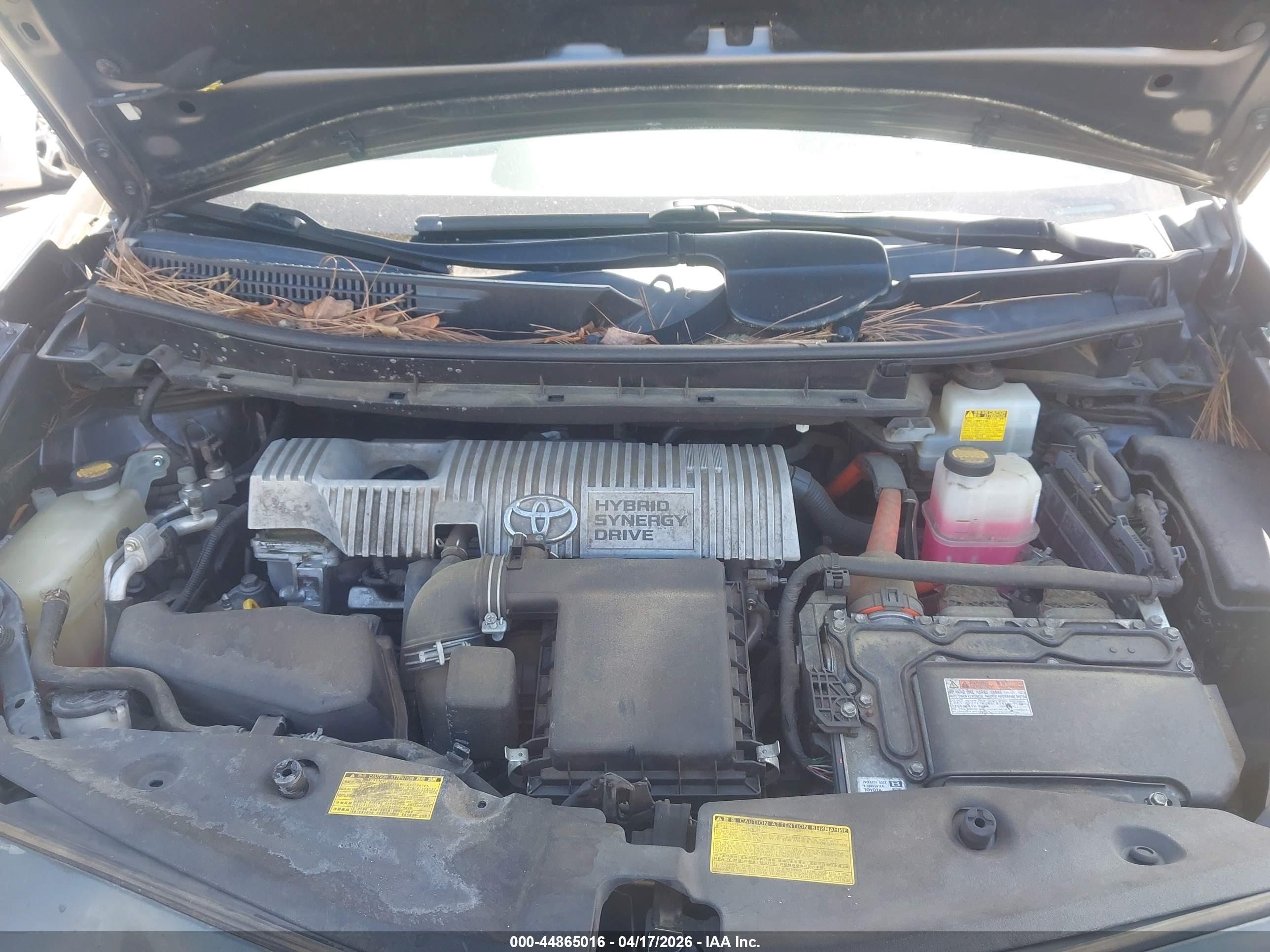 TOYOTA PRIUS image 10