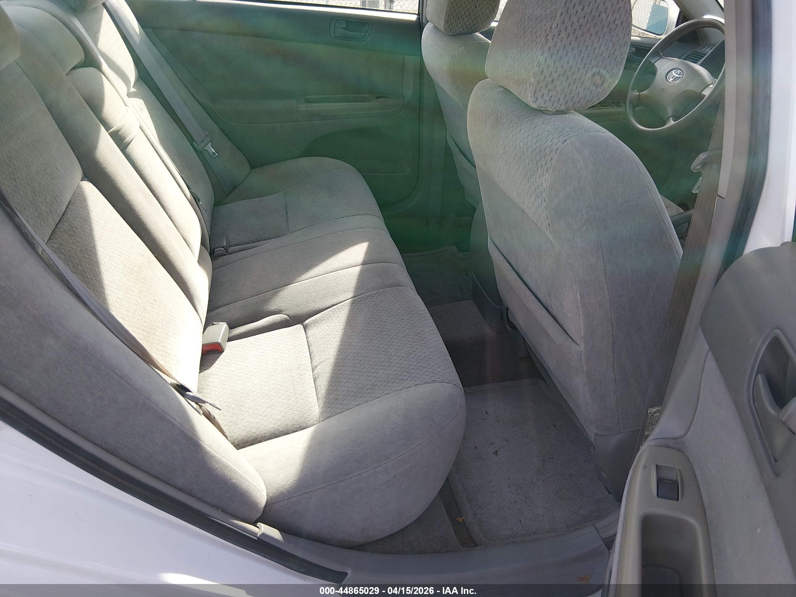 TOYOTA CAMRY image 8