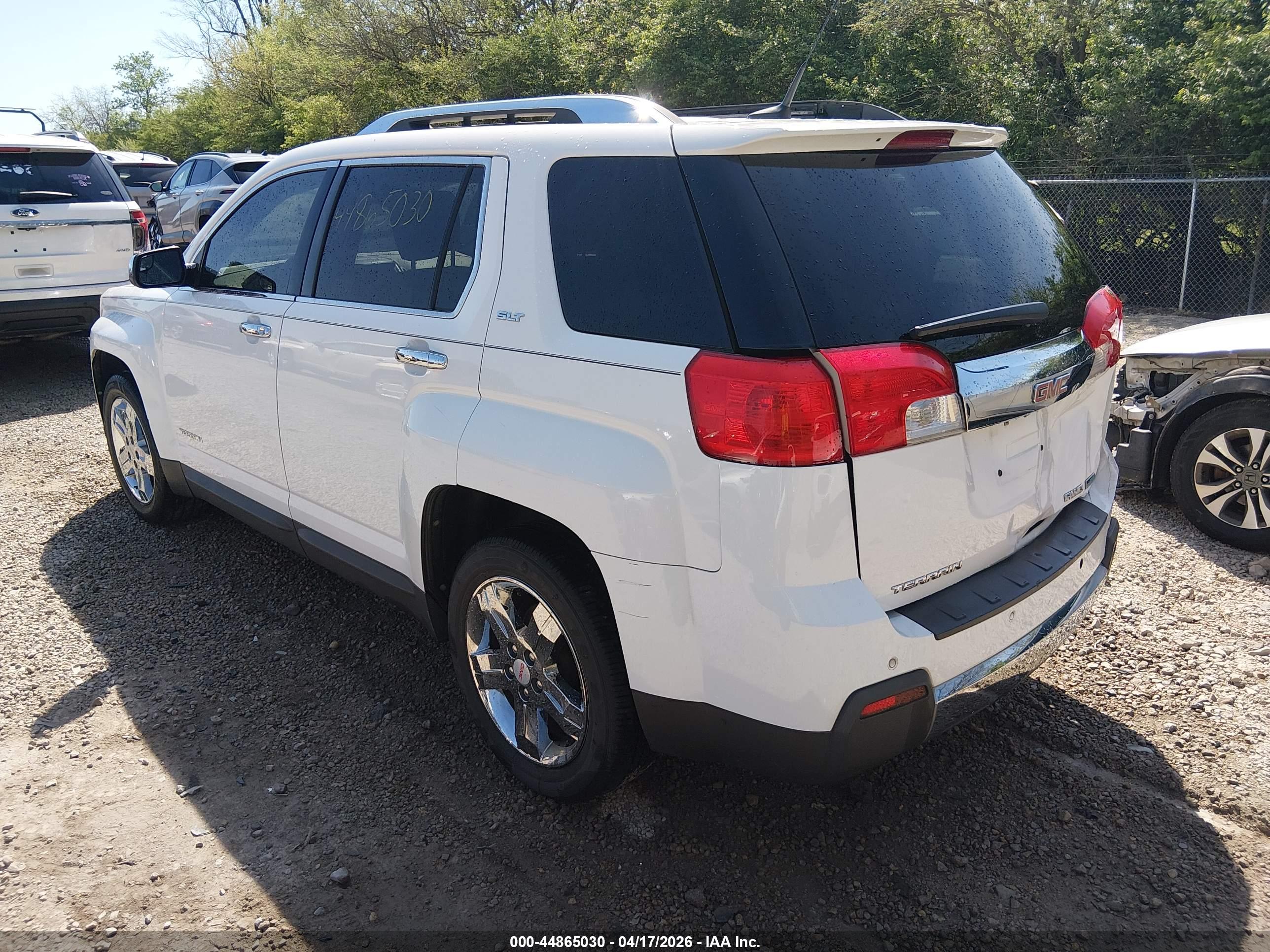 GMC TERRAIN image 3