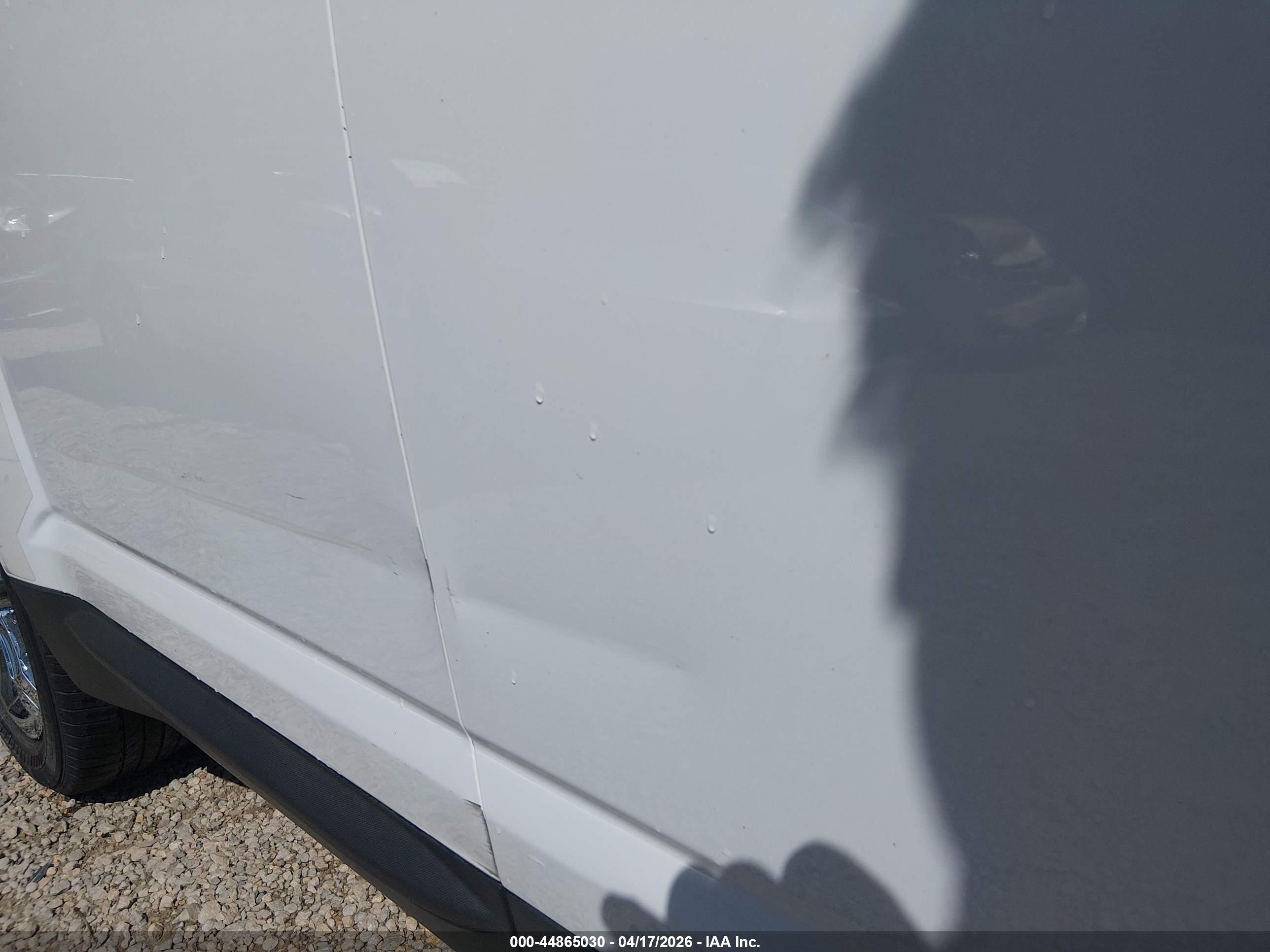 GMC TERRAIN image 6