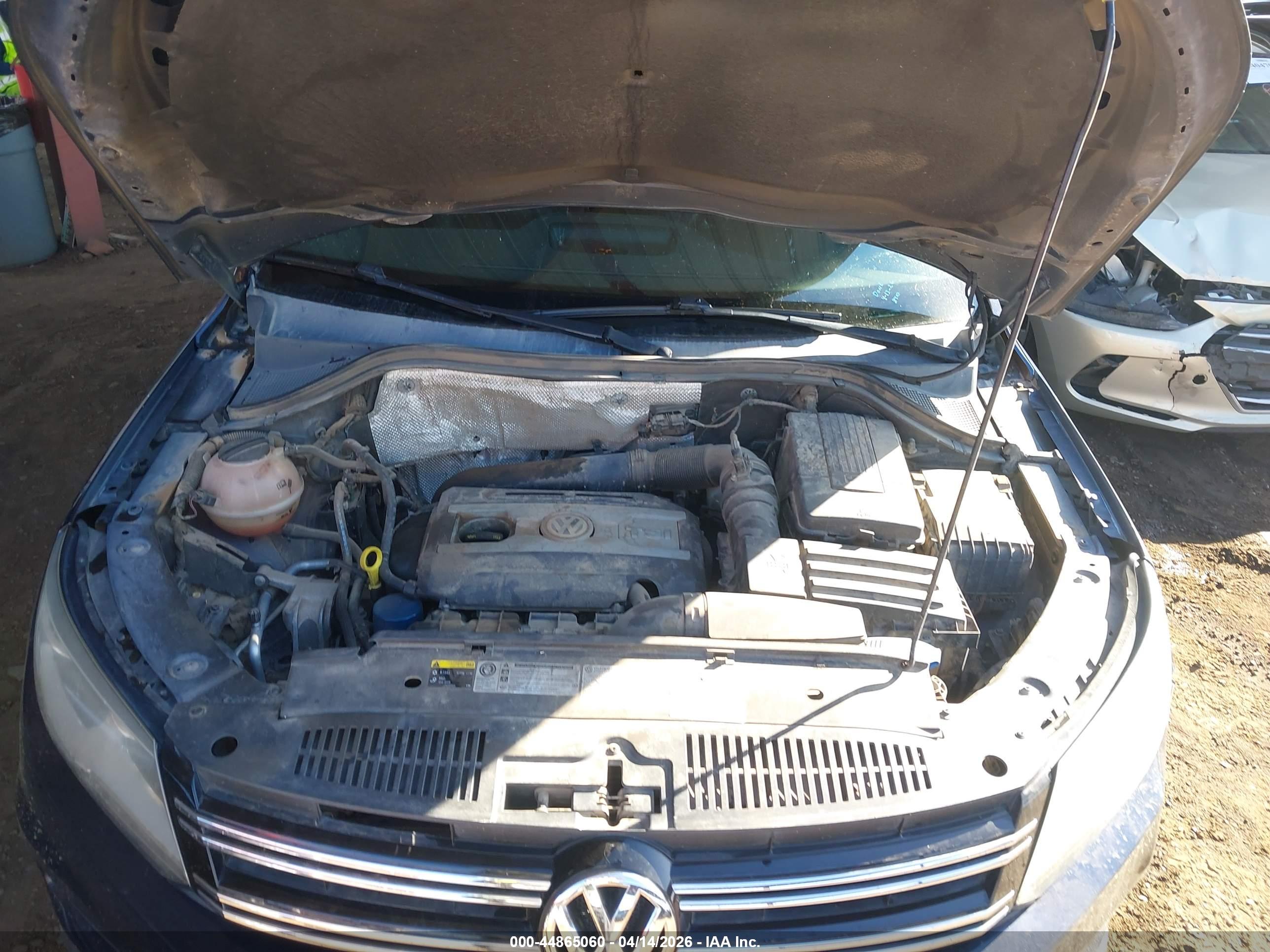 VOLKSWAGEN TIGUAN image 10