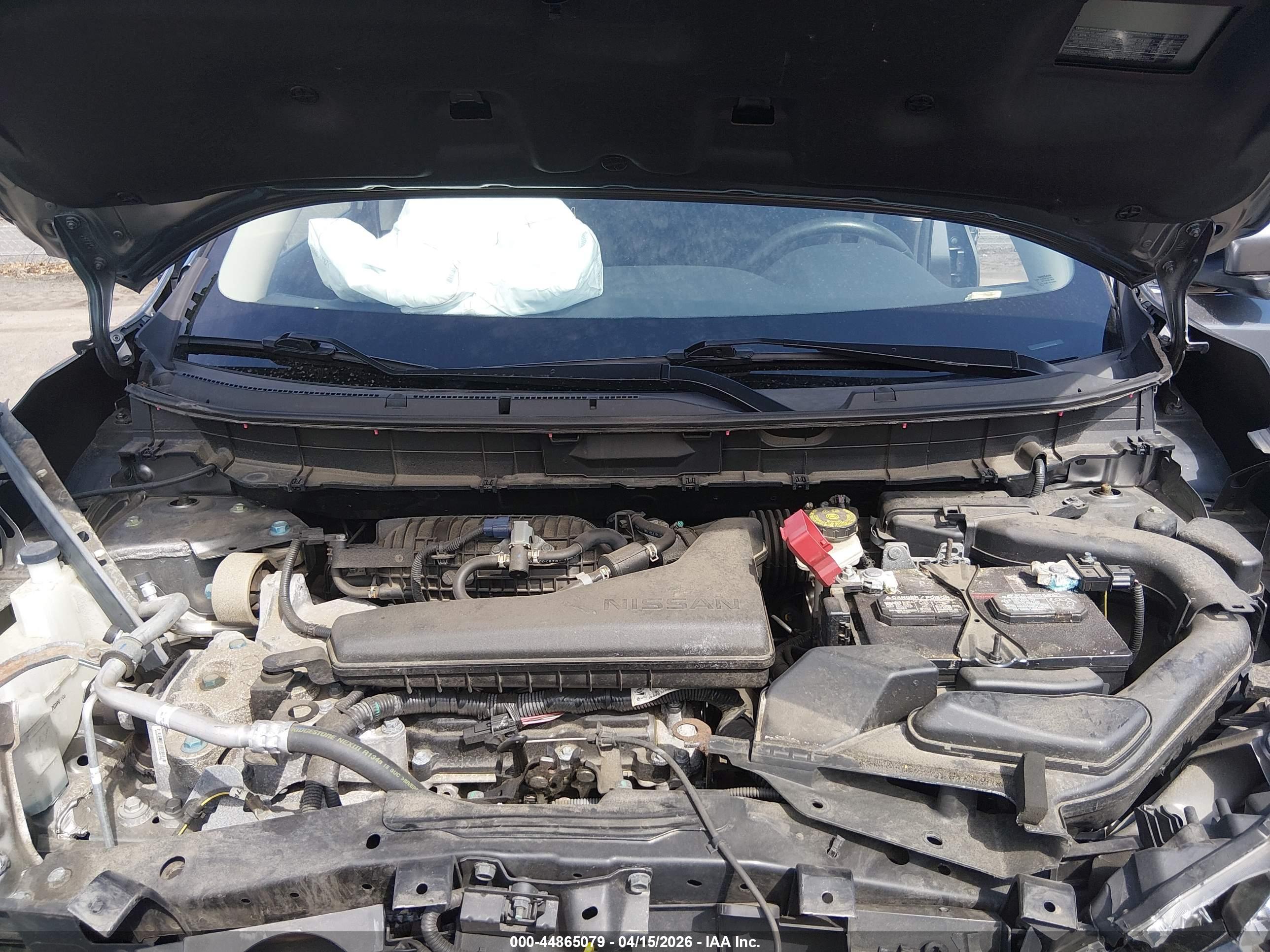 NISSAN ROGUE image 10