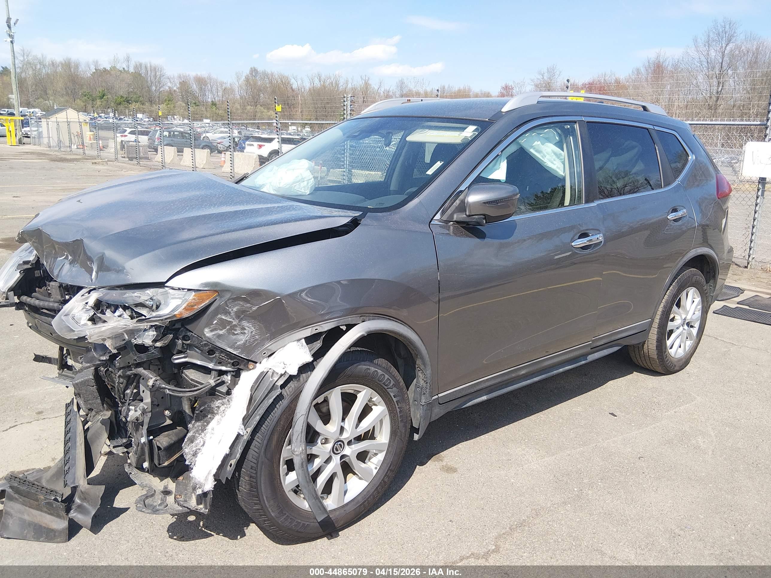 NISSAN ROGUE image 2